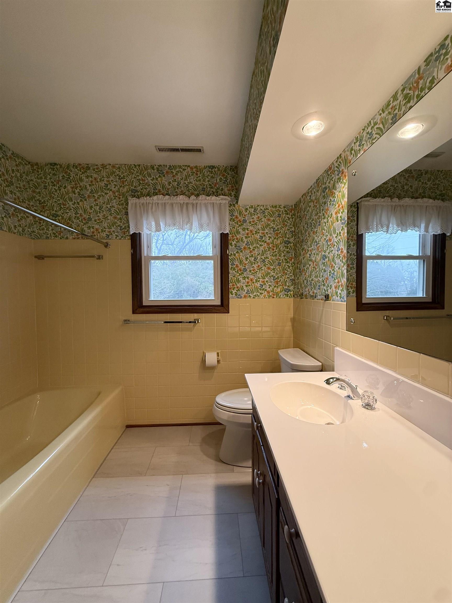 40 Tomahawk Road Hutchinson KS 67502