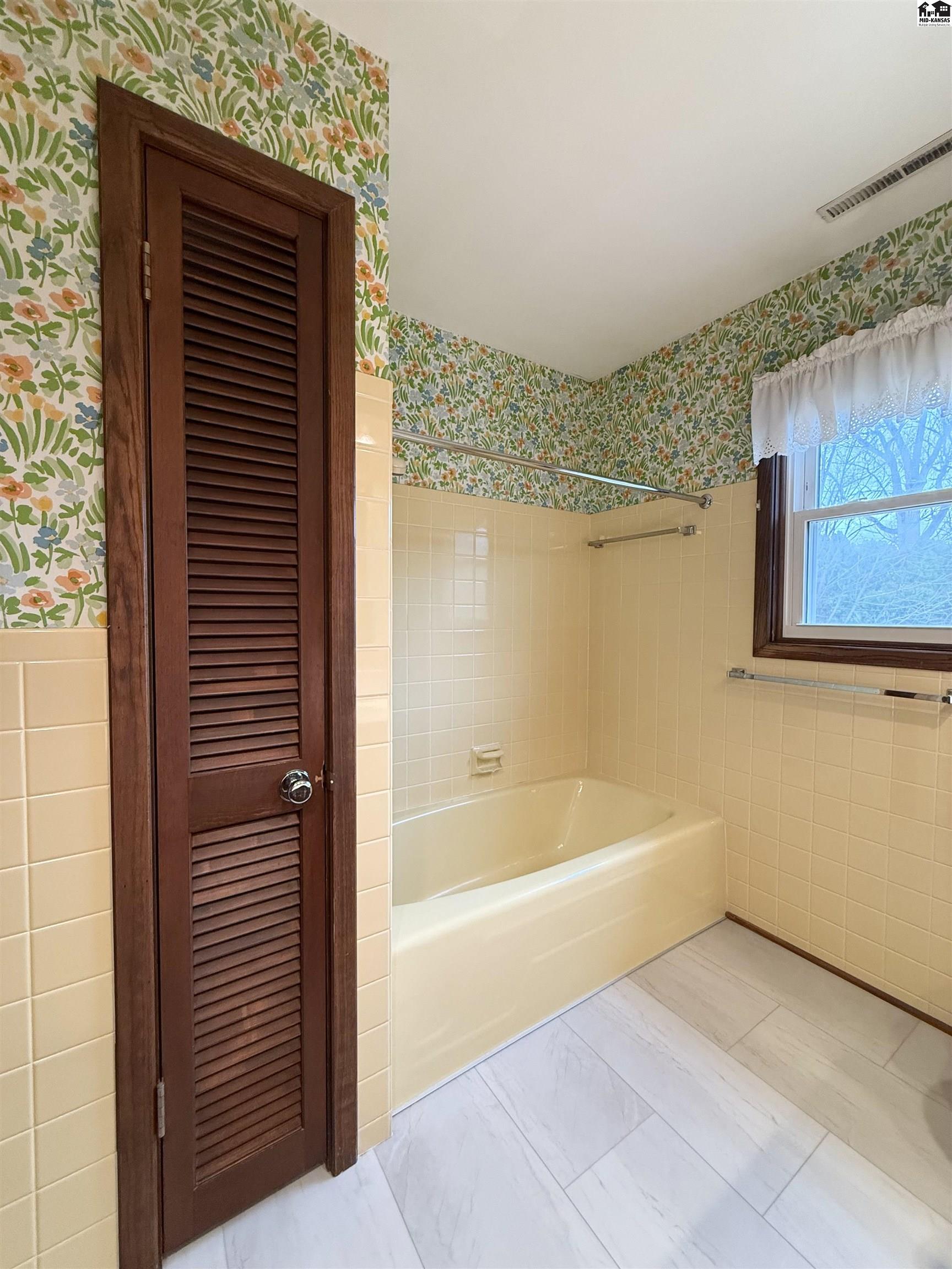 40 Tomahawk Road Hutchinson KS 67502