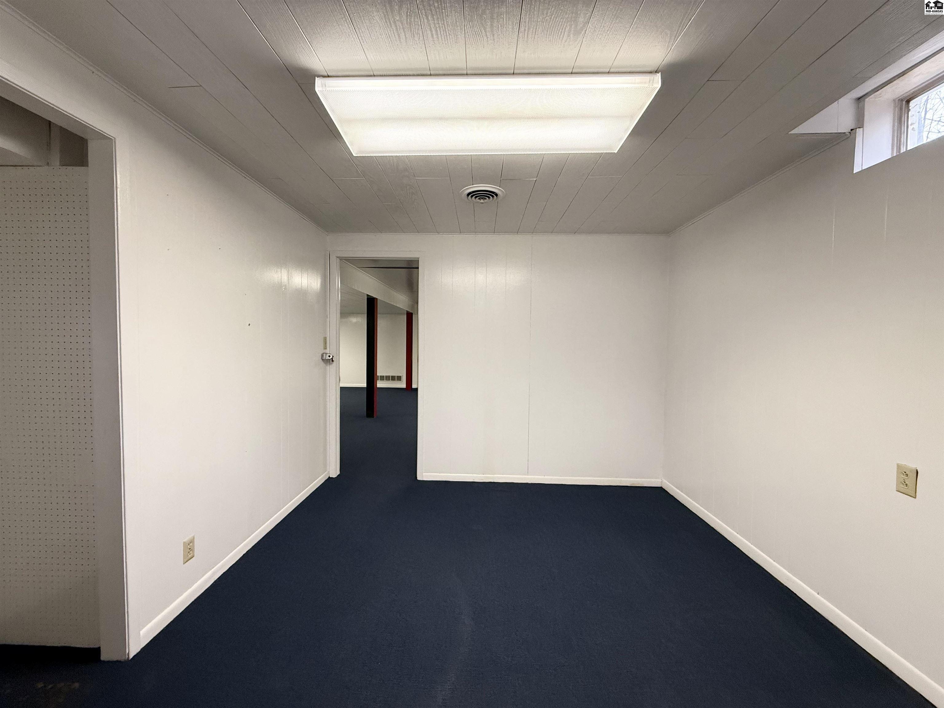 40 Tomahawk Road Hutchinson KS 67502