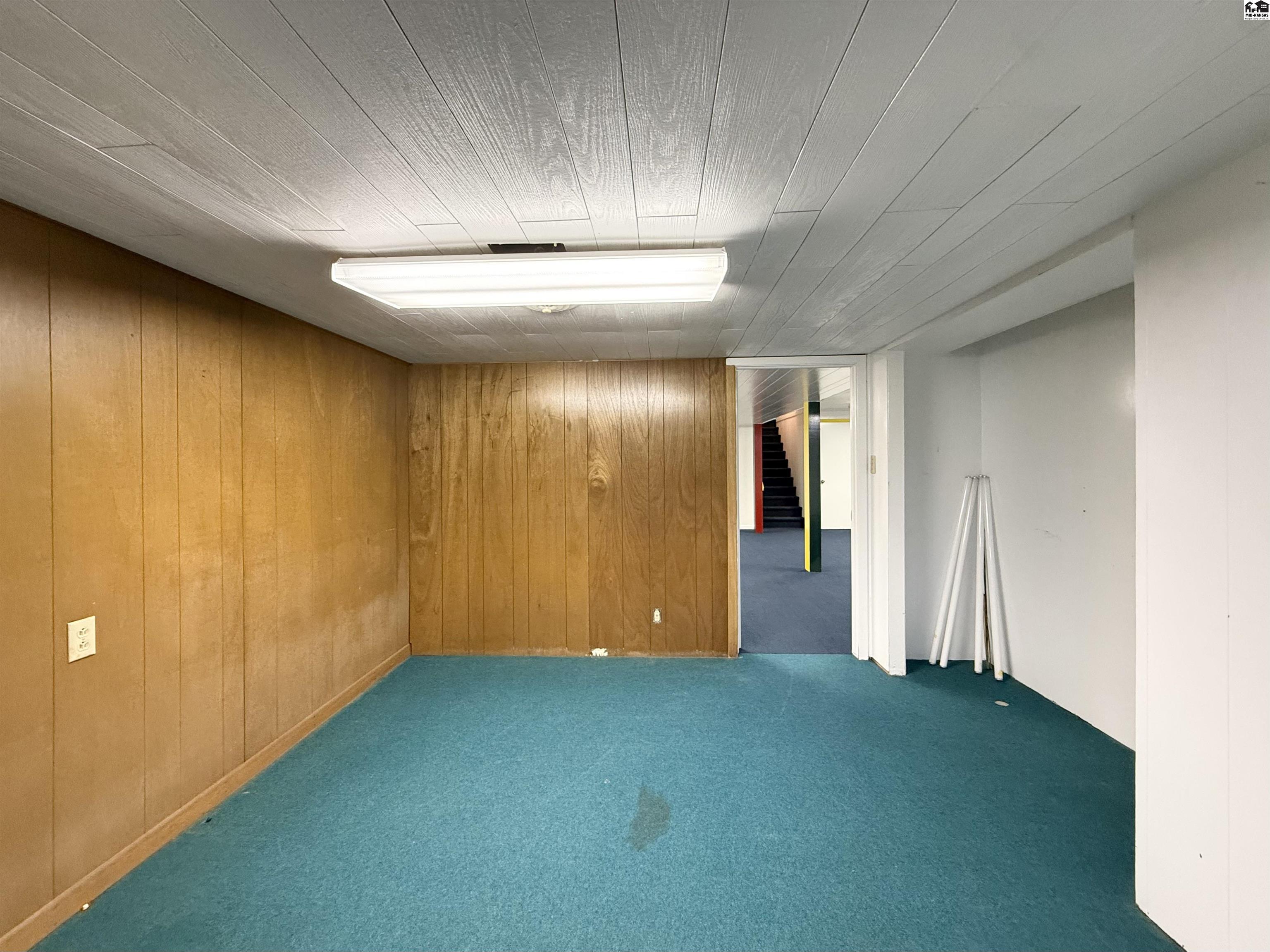 40 Tomahawk Road Hutchinson KS 67502