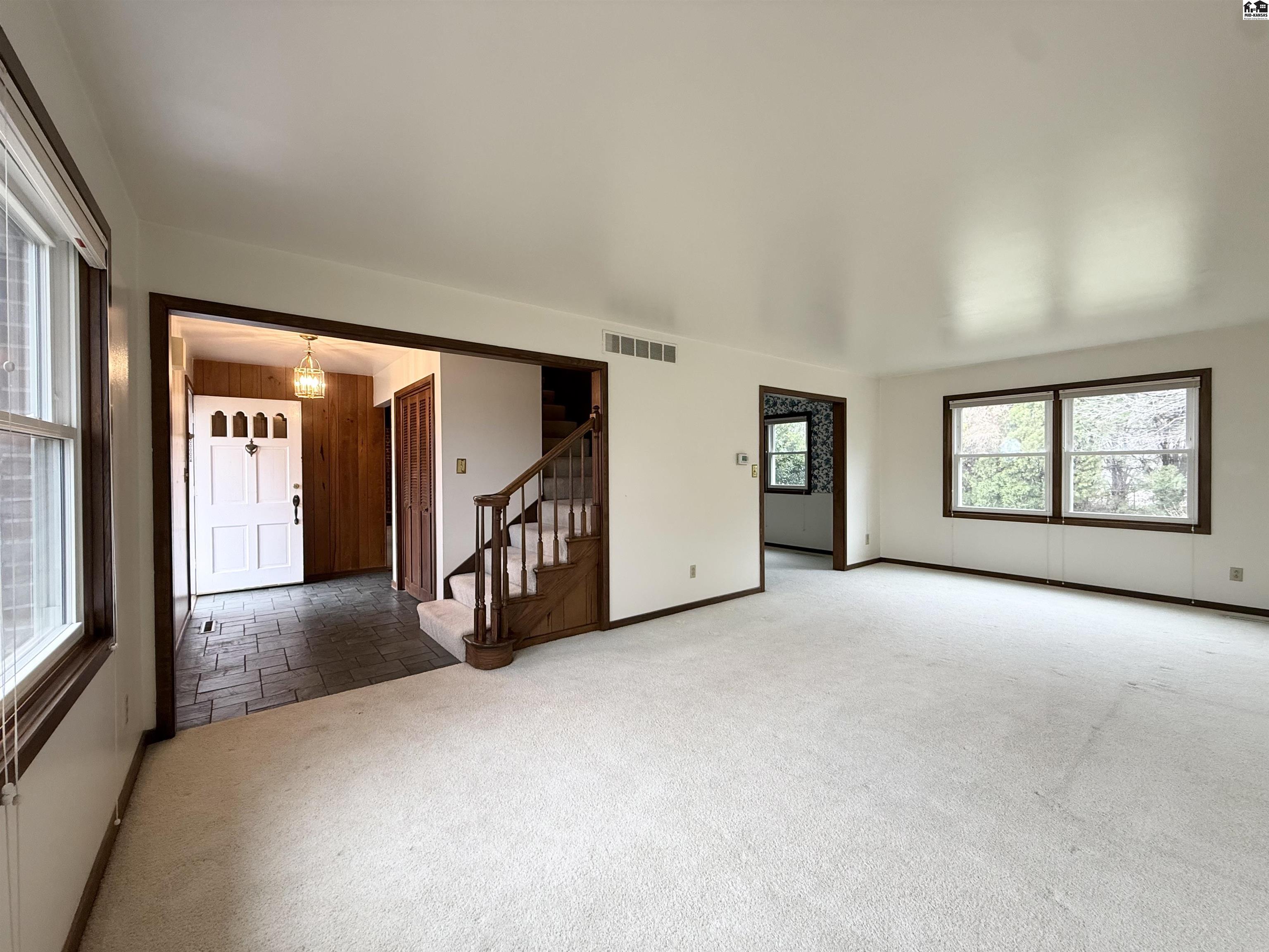 40 Tomahawk Road Hutchinson KS 67502