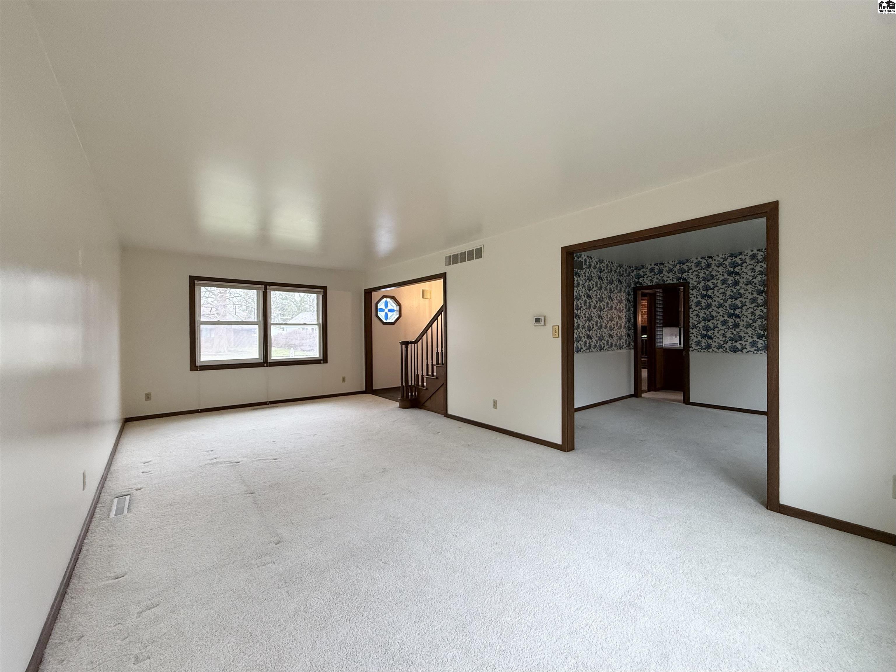 40 Tomahawk Road Hutchinson KS 67502