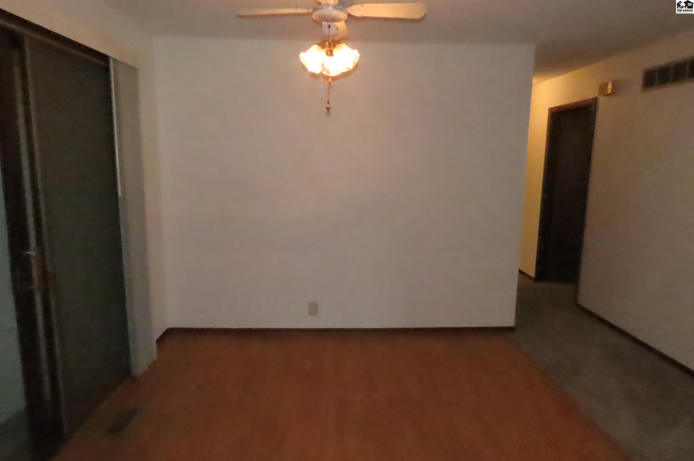 1506 Linda Lane Hutchinson KS 67502