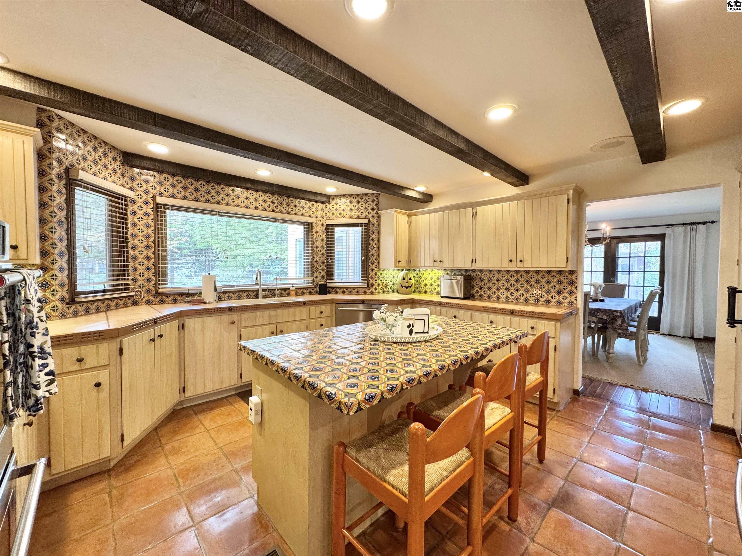 202 Cochise Trail Hutchinson KS 67502