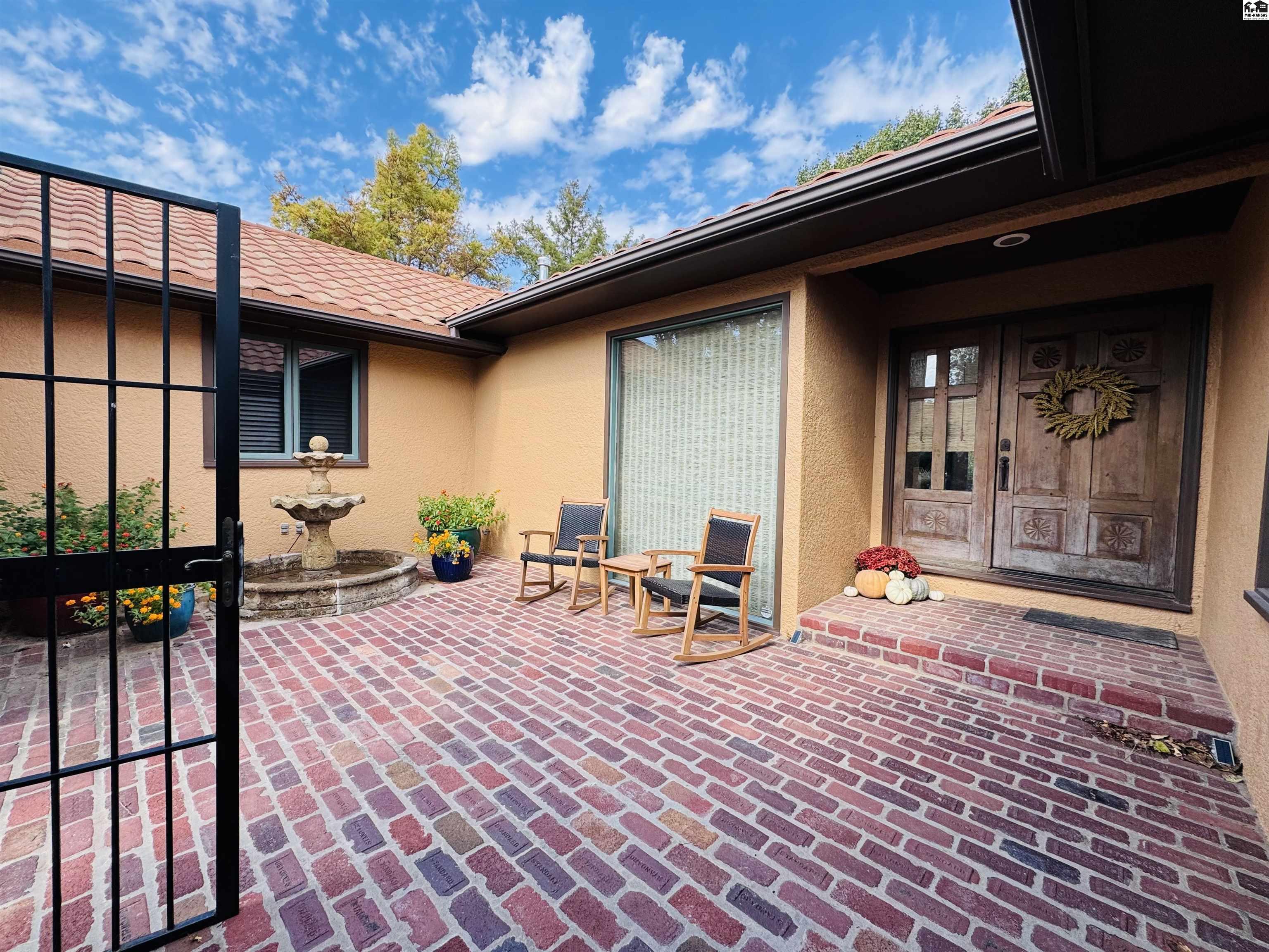 202 Cochise Trail Hutchinson KS 67502