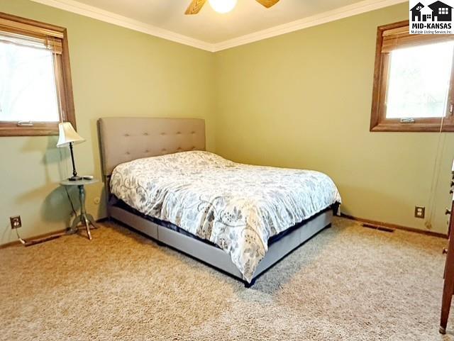 4 Hilltop Drive Hutchinson KS 67502