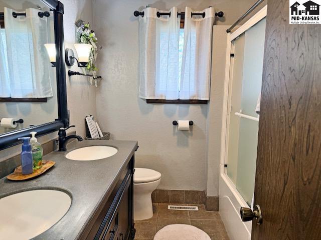 4 Hilltop Drive Hutchinson KS 67502