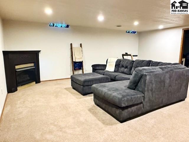 4 Hilltop Drive Hutchinson KS 67502