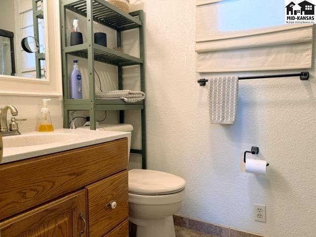 4 Hilltop Drive Hutchinson KS 67502