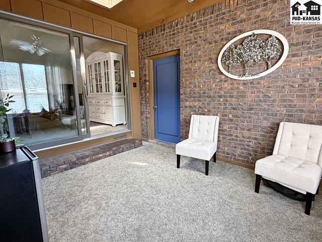 4 Hilltop Drive Hutchinson KS 67502