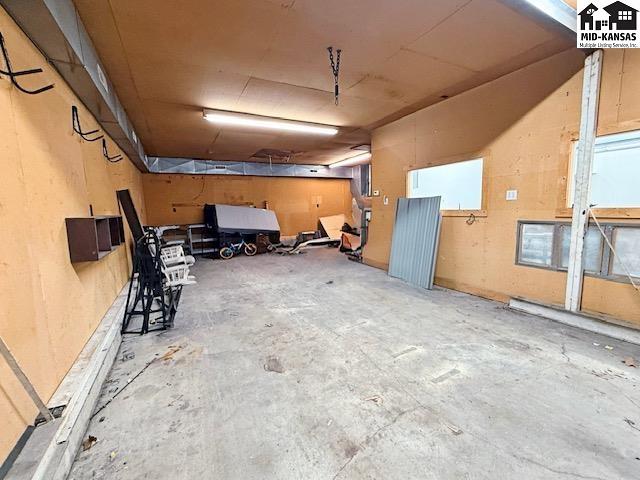 4 Hilltop Drive Hutchinson KS 67502