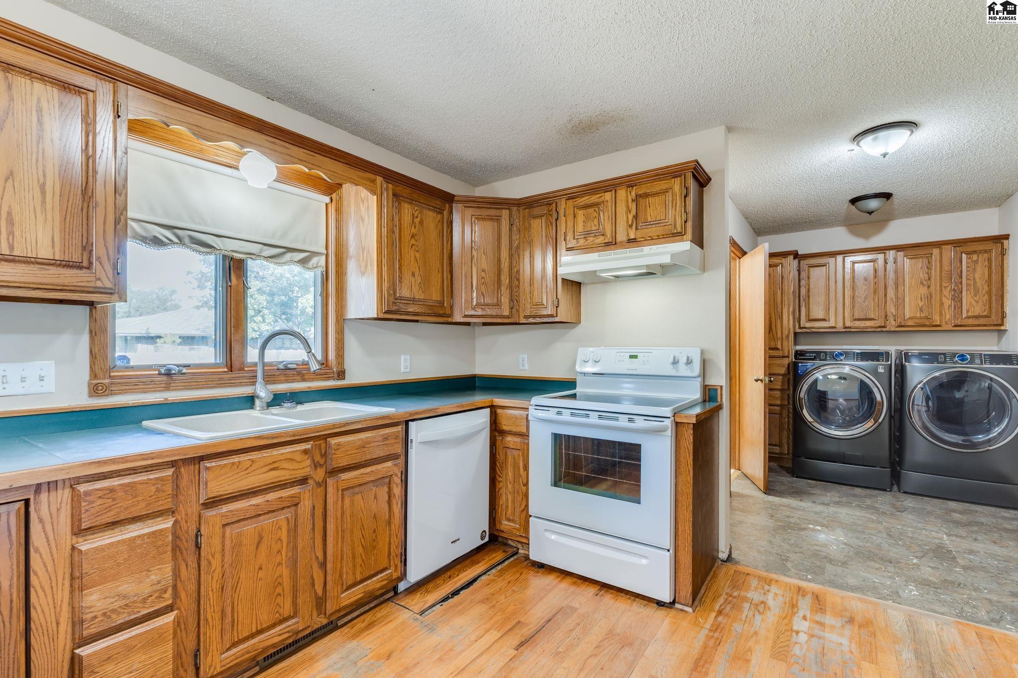 205 Parkview Drive Burrton KS 67020