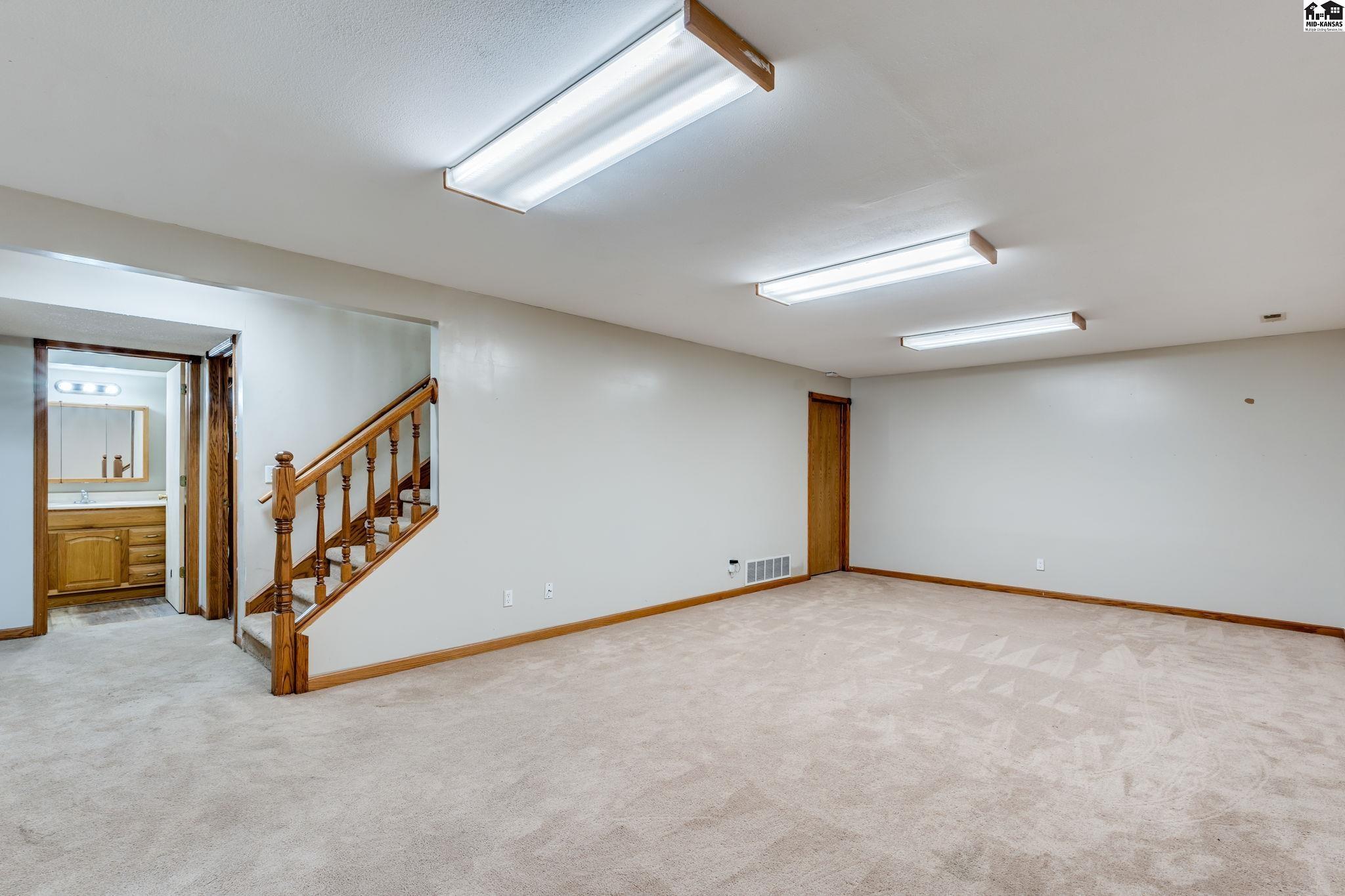 205 Parkview Drive Burrton KS 67020