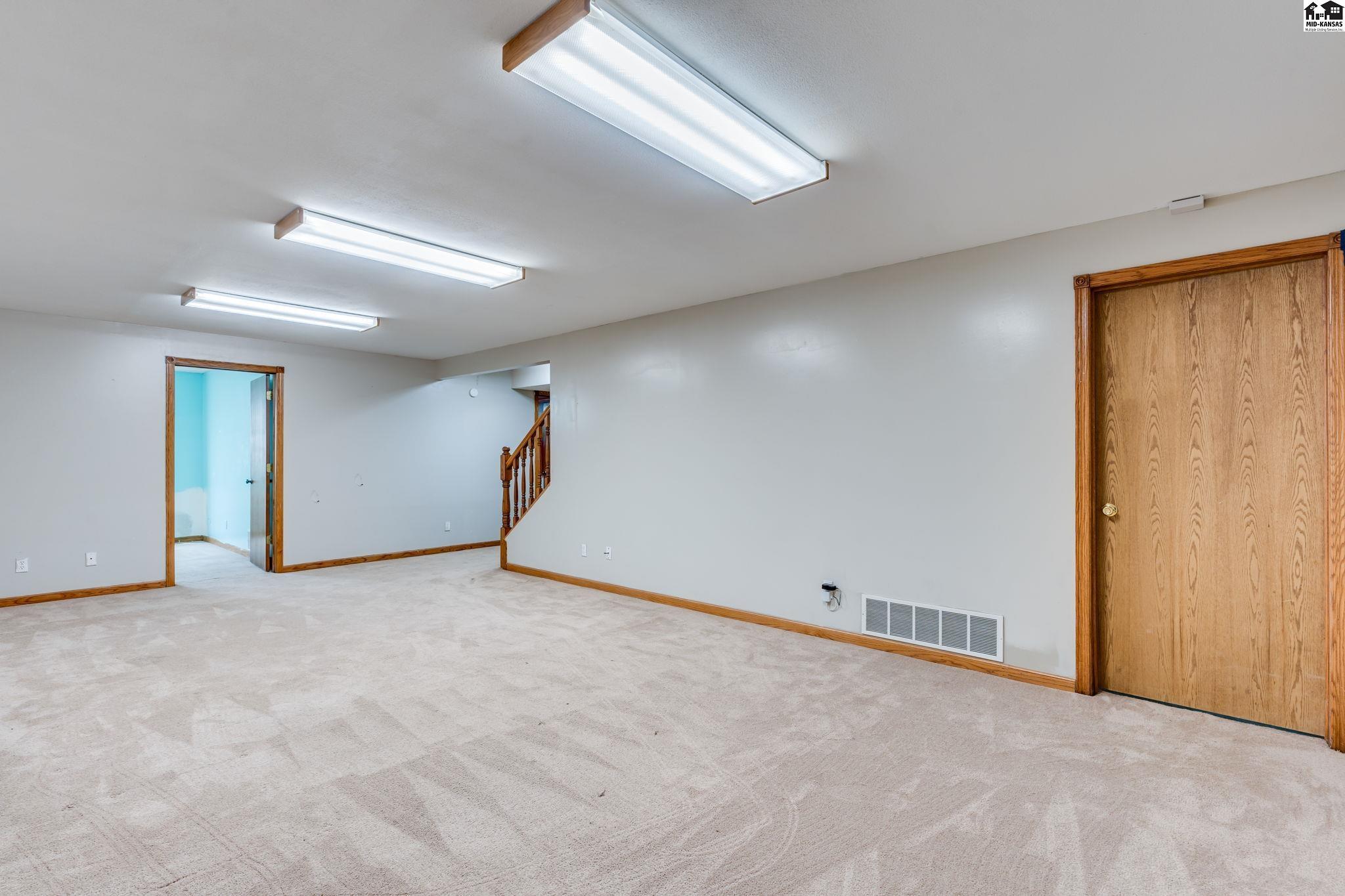 205 Parkview Drive Burrton KS 67020