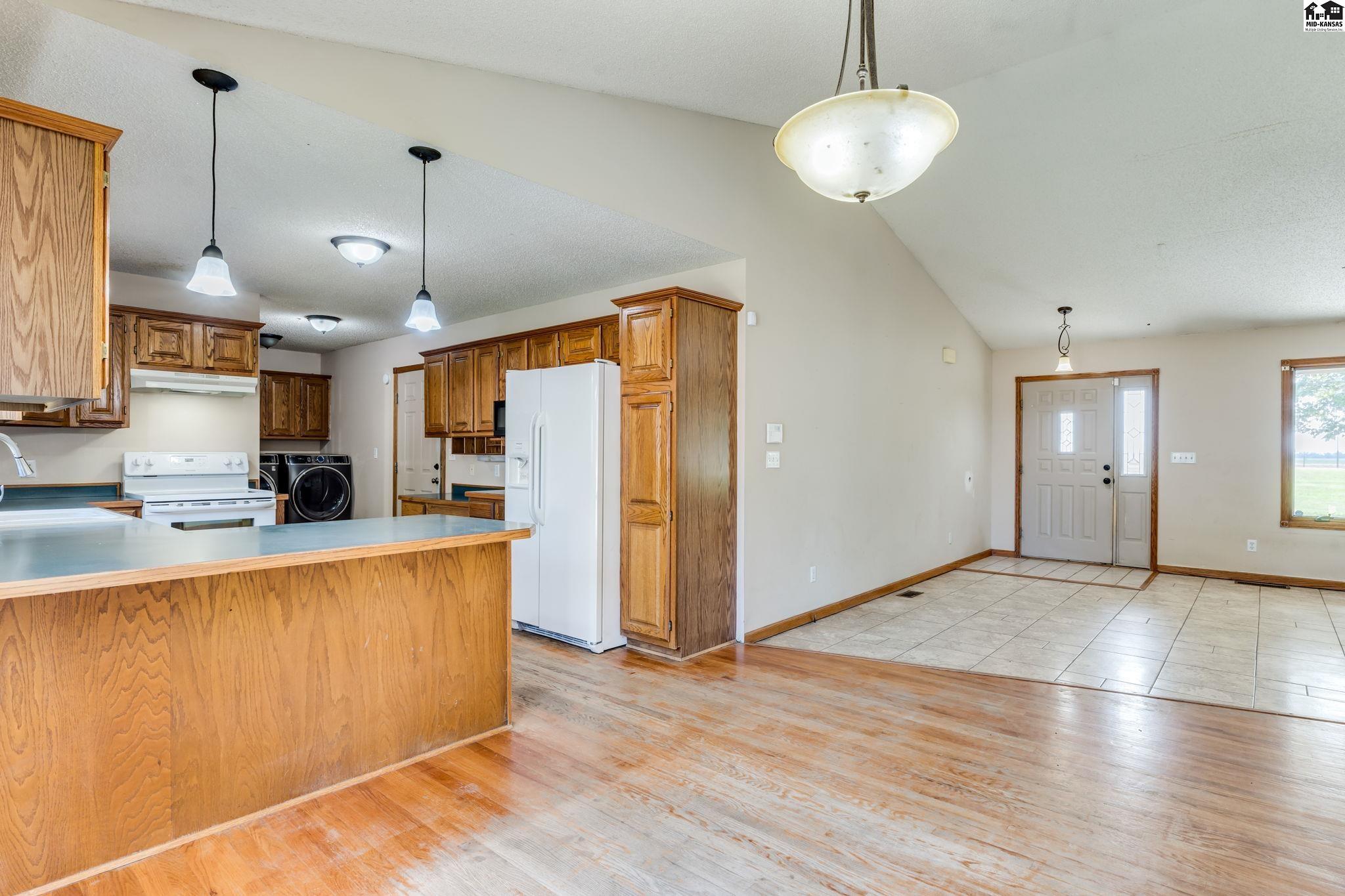 205 Parkview Drive Burrton KS 67020