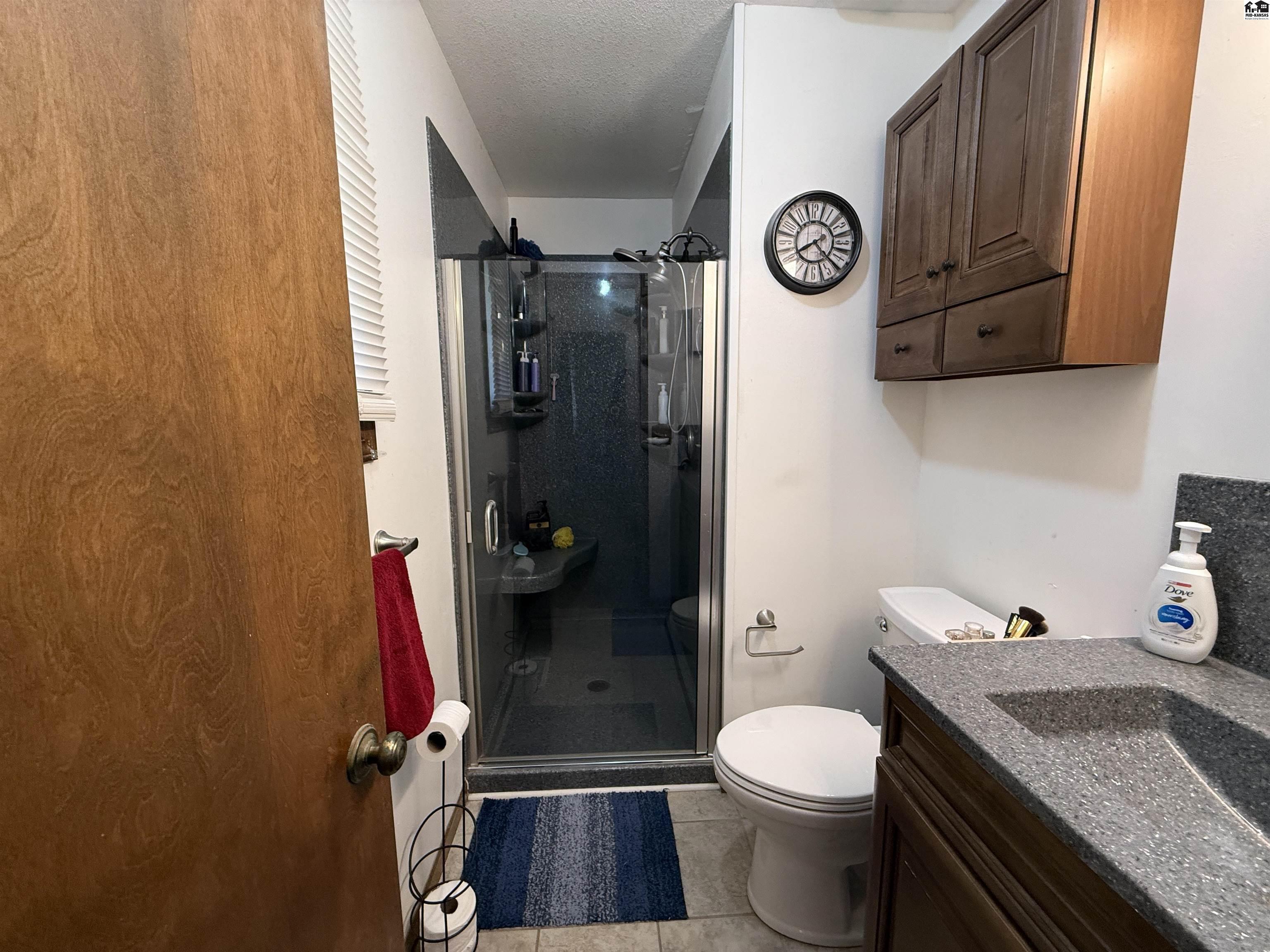 12 Warren Drive South Hutchinson KS 67505