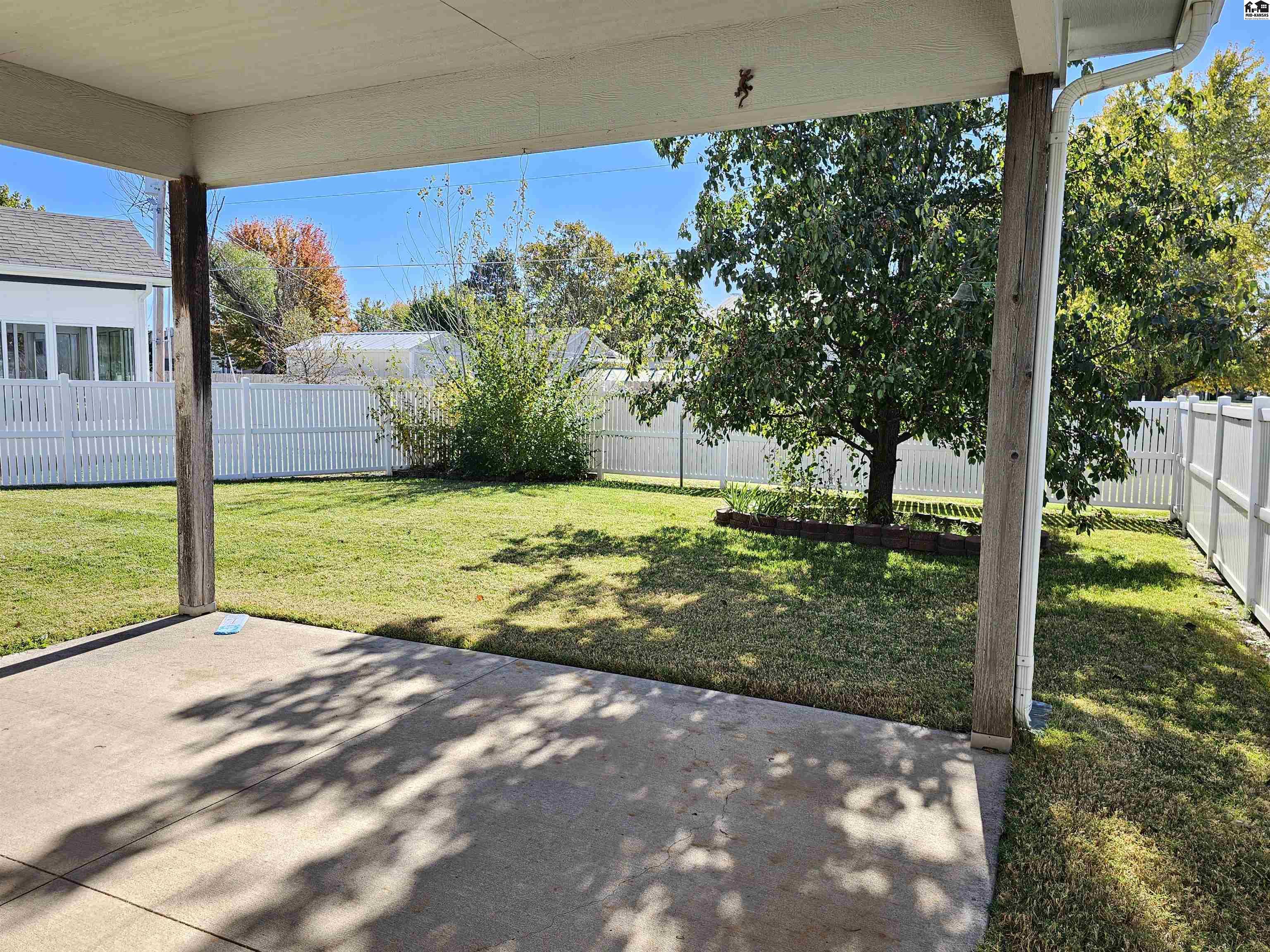 301 Kisiwa Village Road Hutchinson KS 67502