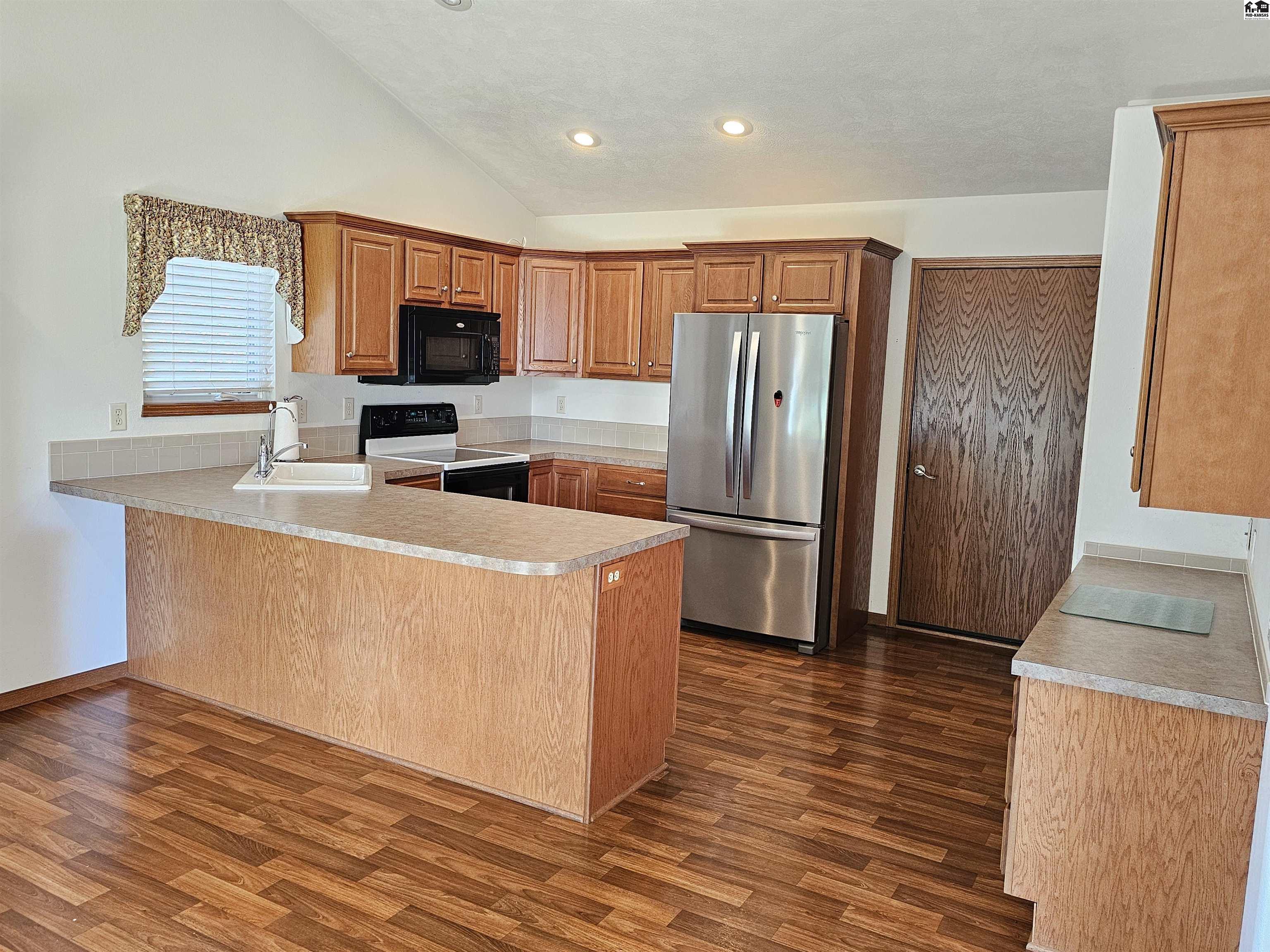 301 Kisiwa Village Road Hutchinson KS 67502