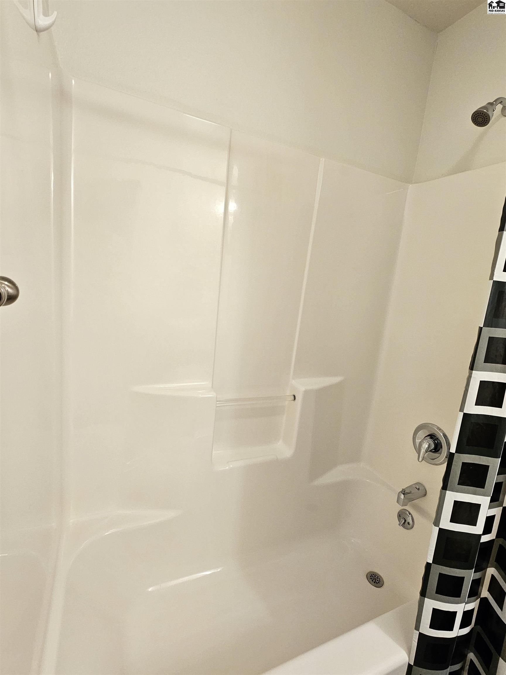 301 Kisiwa Village Road Hutchinson KS 67502