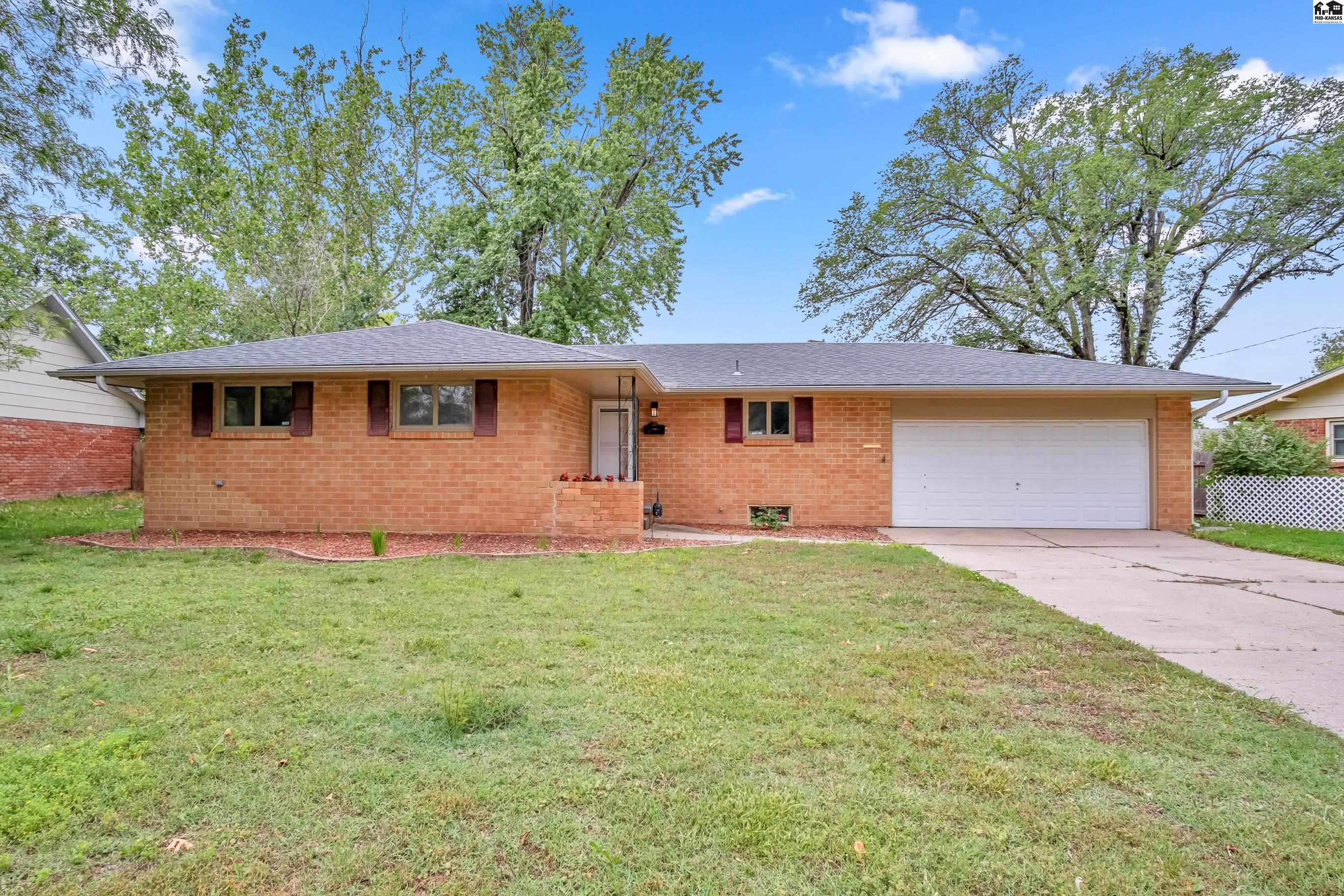 605 Catalina Drive Hutchinson KS 67502