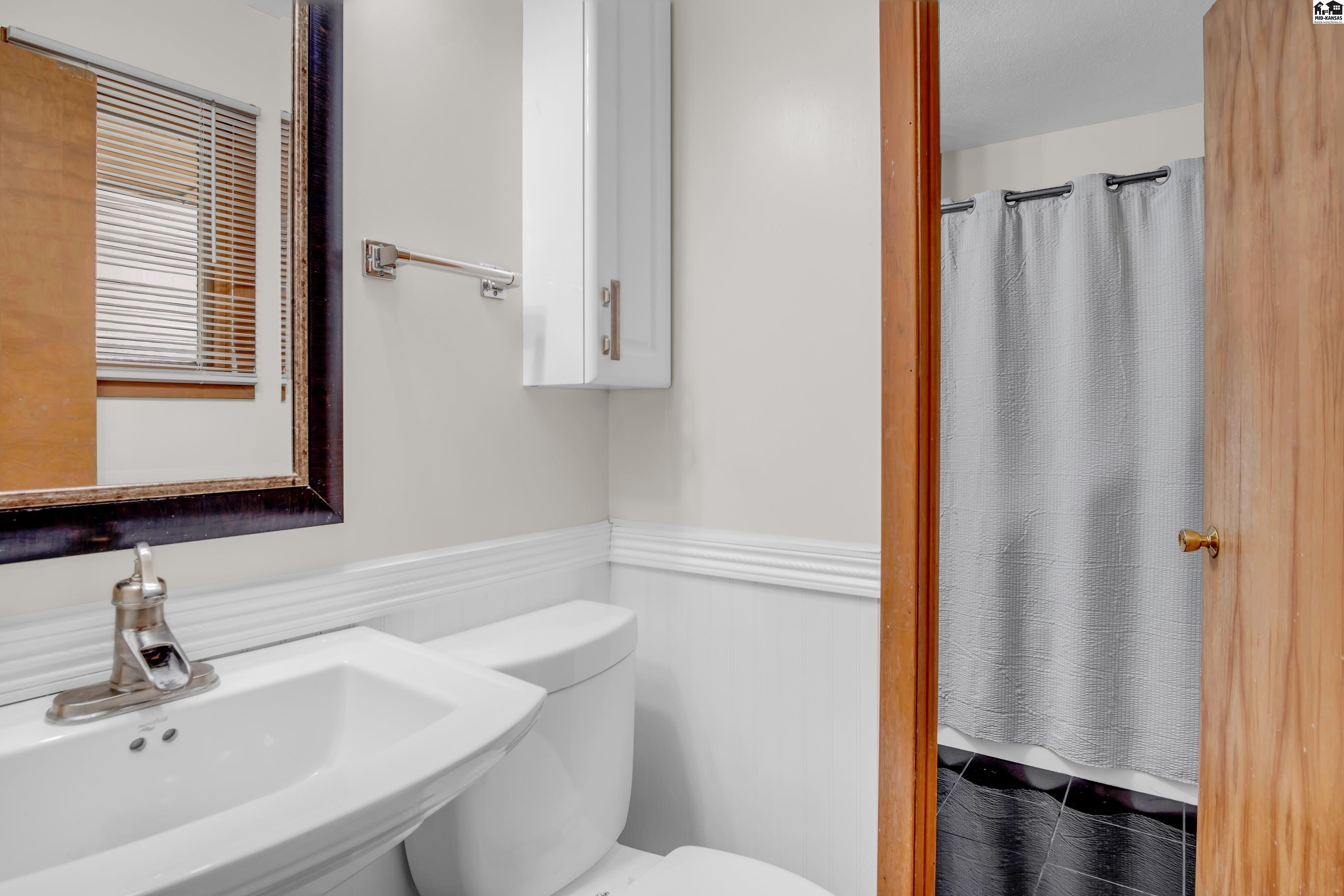 605 Catalina Drive Hutchinson KS 67502