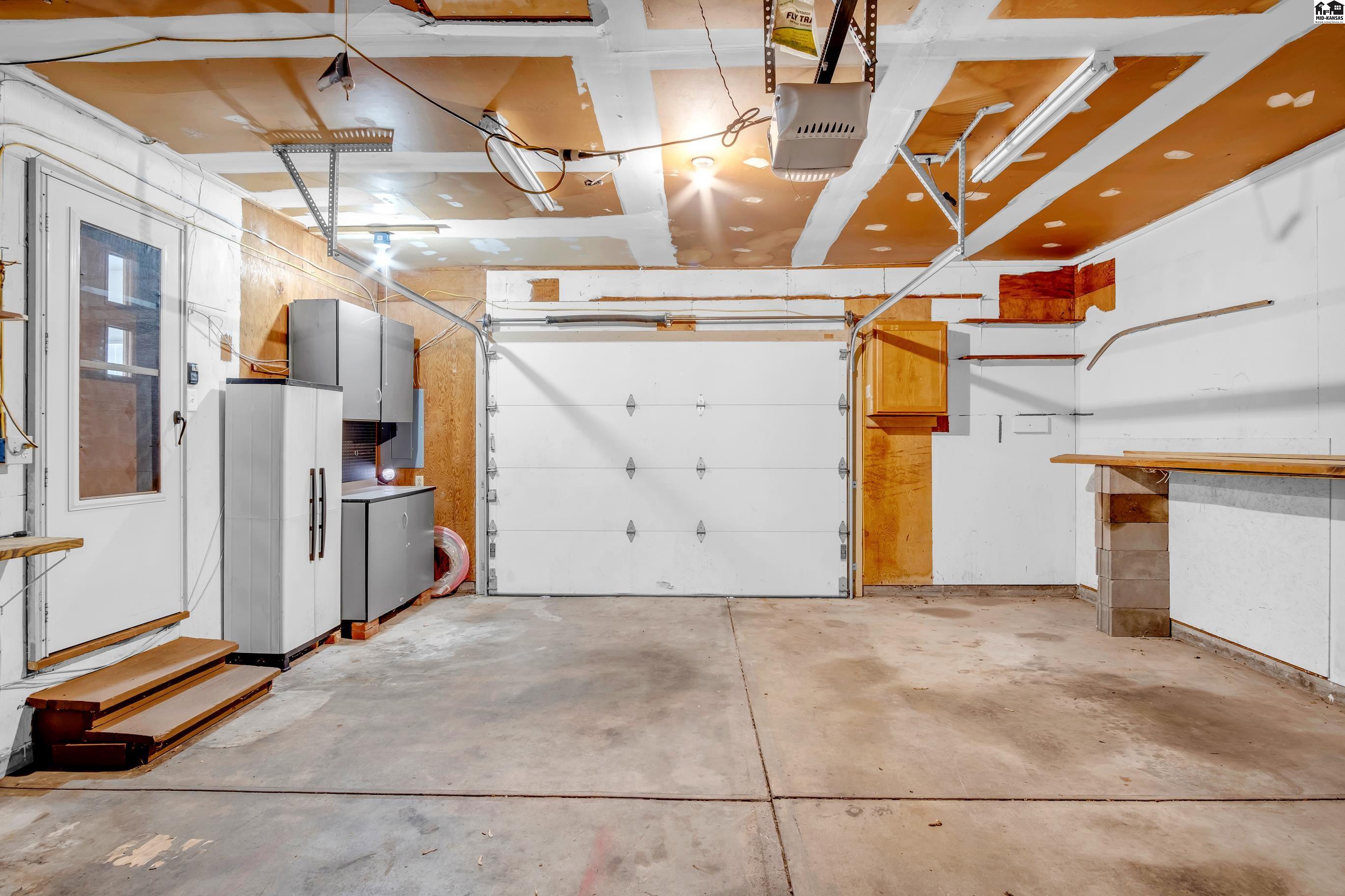 605 Catalina Drive Hutchinson KS 67502