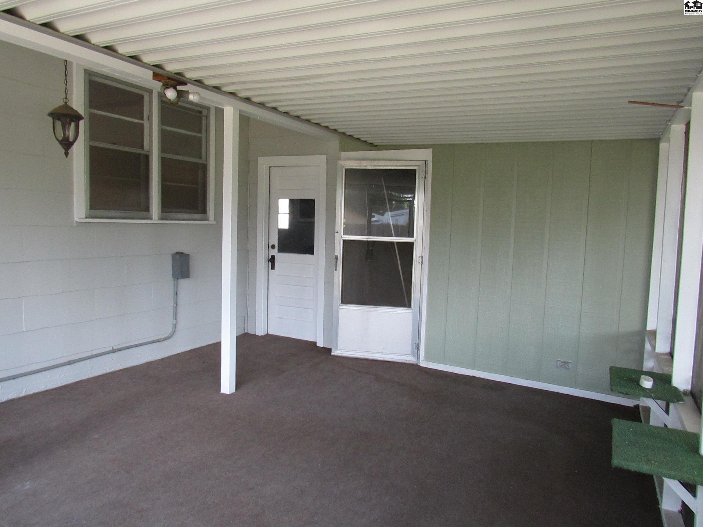 2610 N Washington Street Hutchinson KS 67502