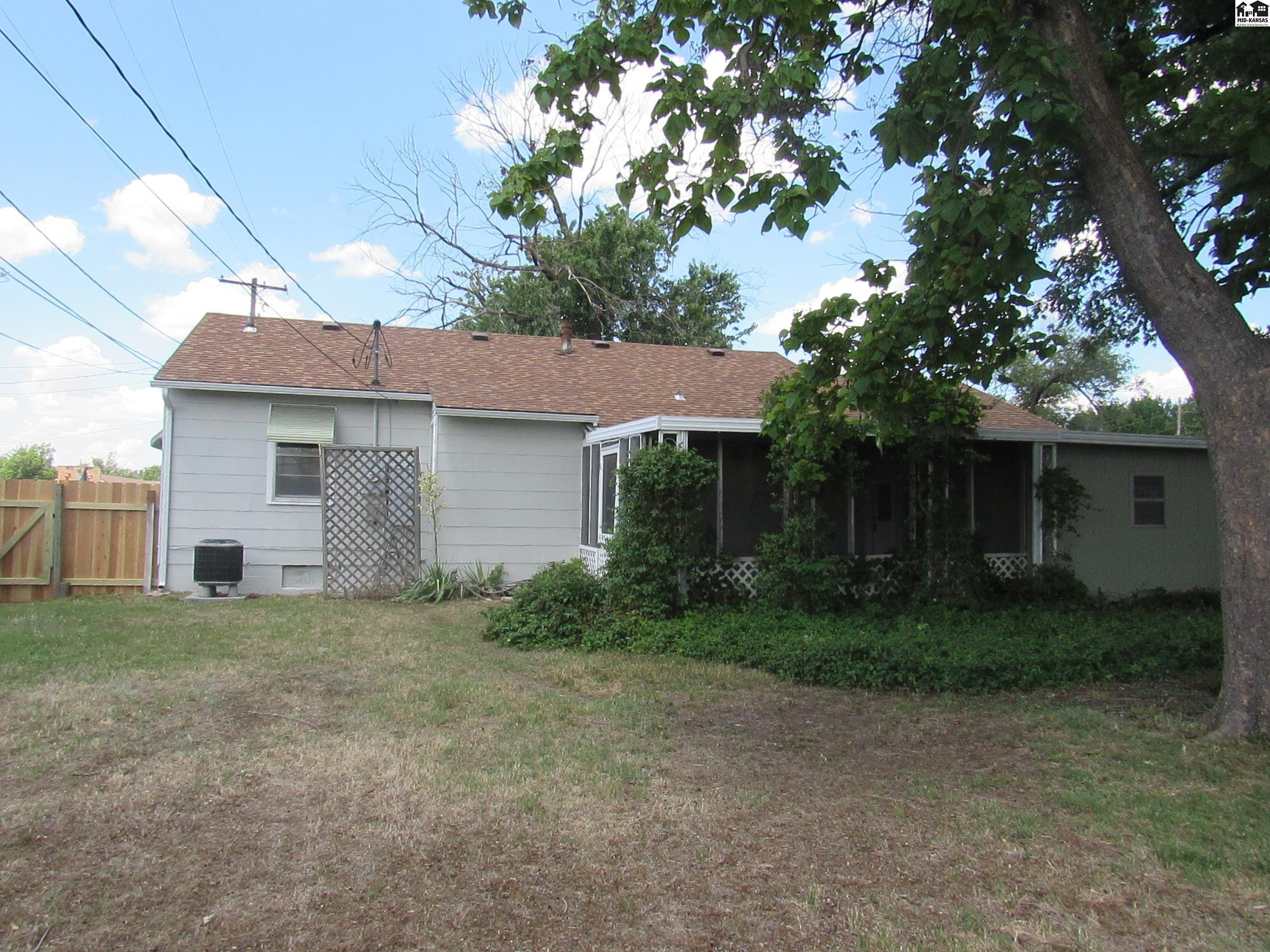2610 N Washington Street Hutchinson KS 67502