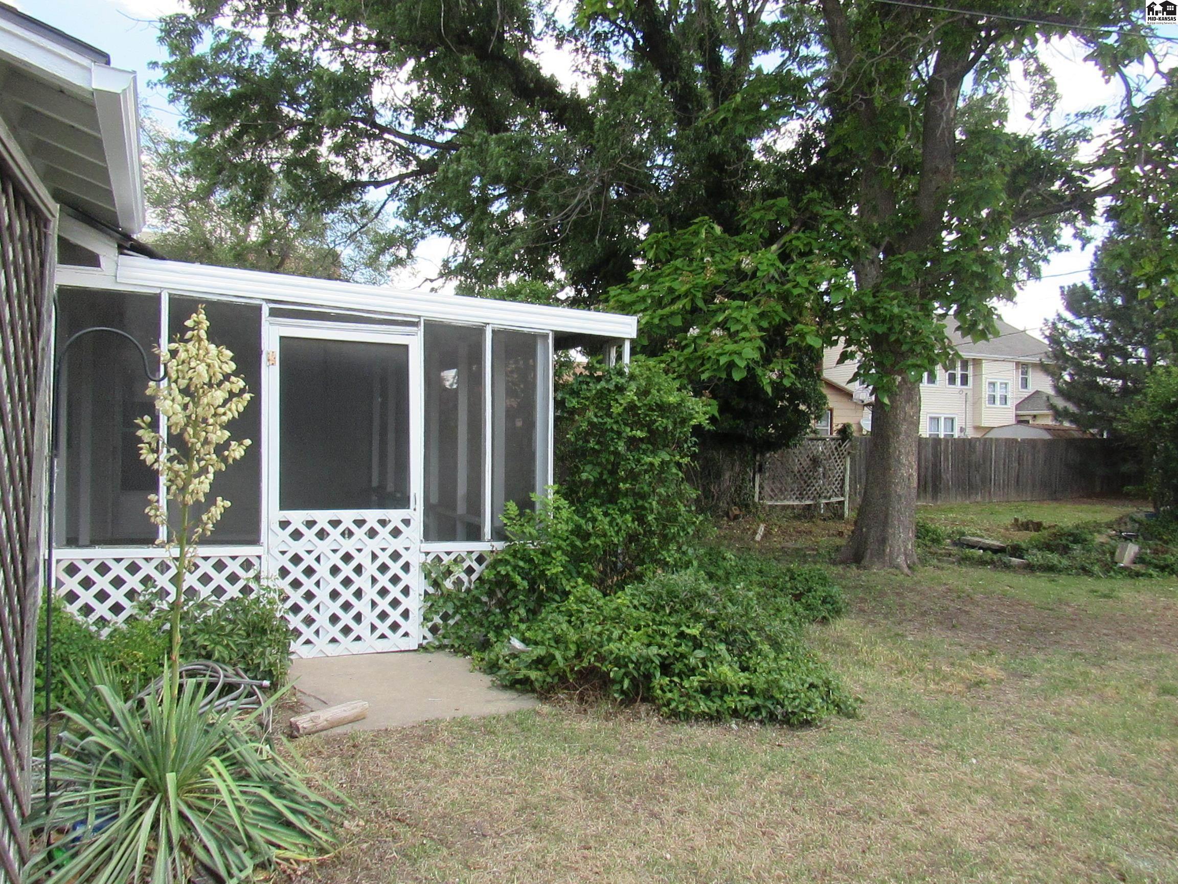 2610 N Washington Street Hutchinson KS 67502