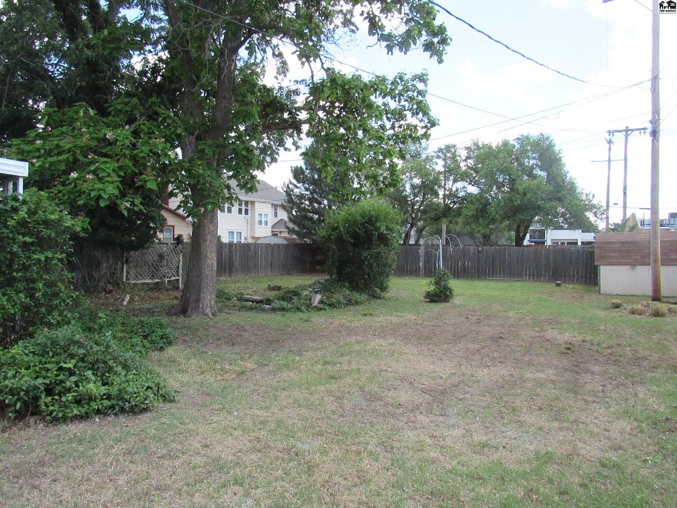 2610 N Washington Street Hutchinson KS 67502