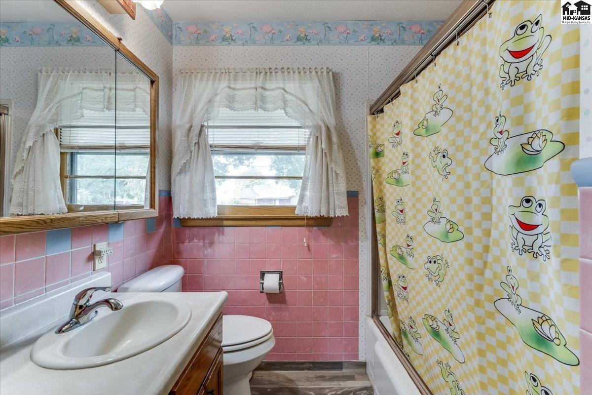 120 Norman Road Hutchinson KS 67502
