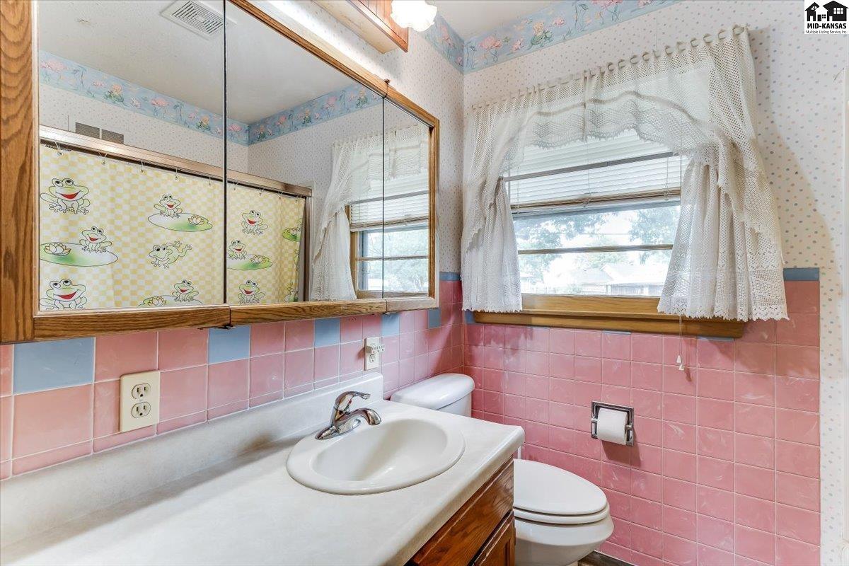 120 Norman Road Hutchinson KS 67502