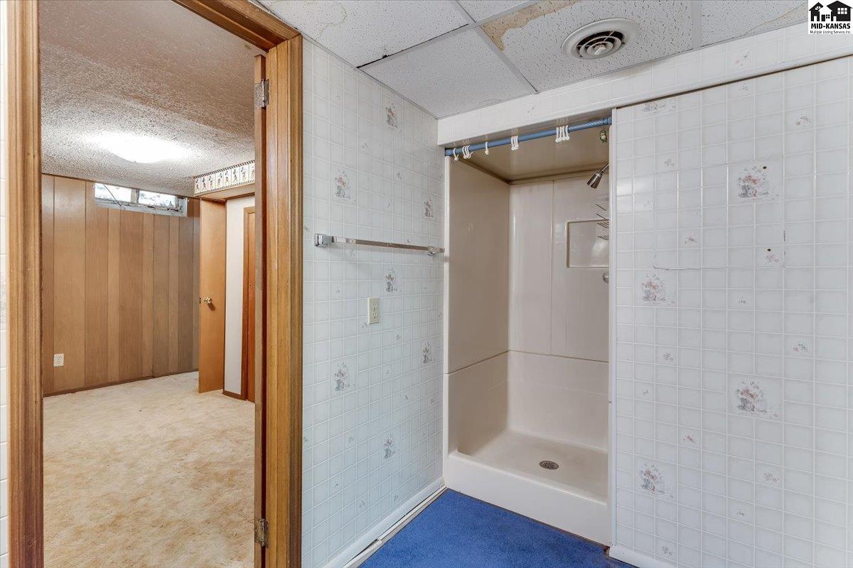 120 Norman Road Hutchinson KS 67502