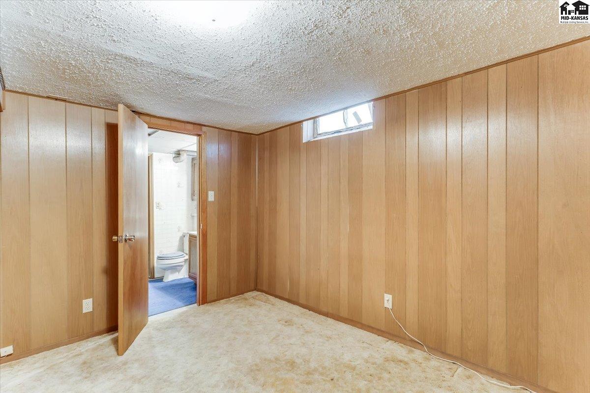120 Norman Road Hutchinson KS 67502
