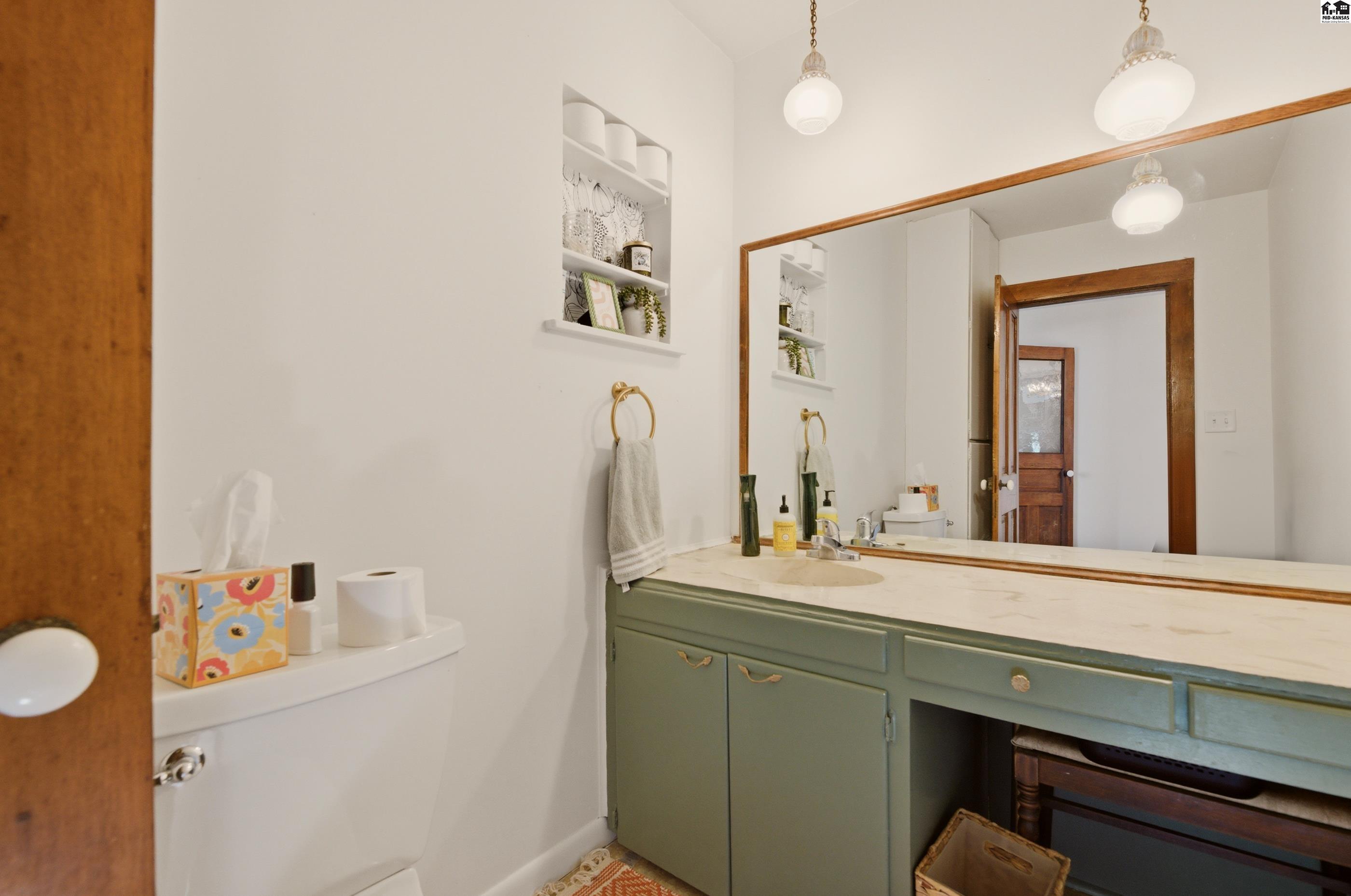 418 N Franklin Avenue Sedgwick KS 67135