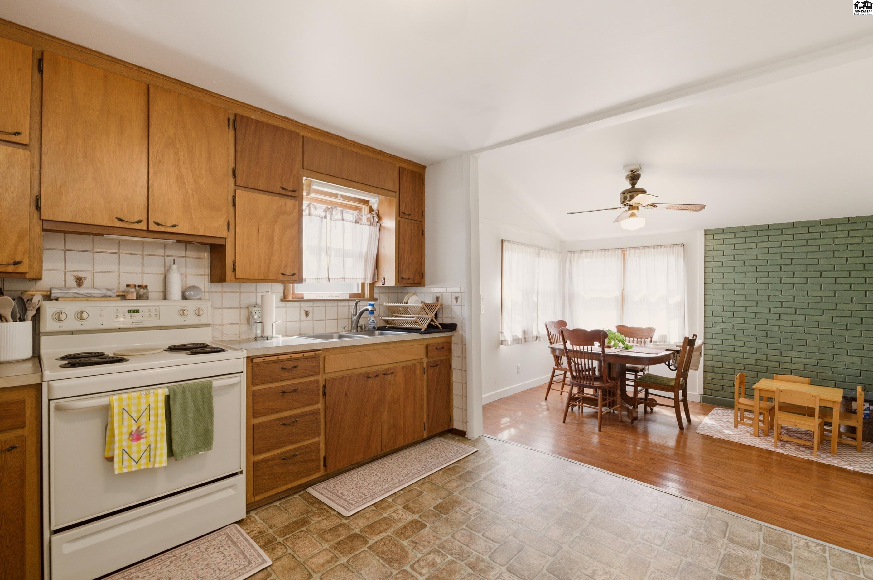 418 N Franklin Avenue Sedgwick KS 67135