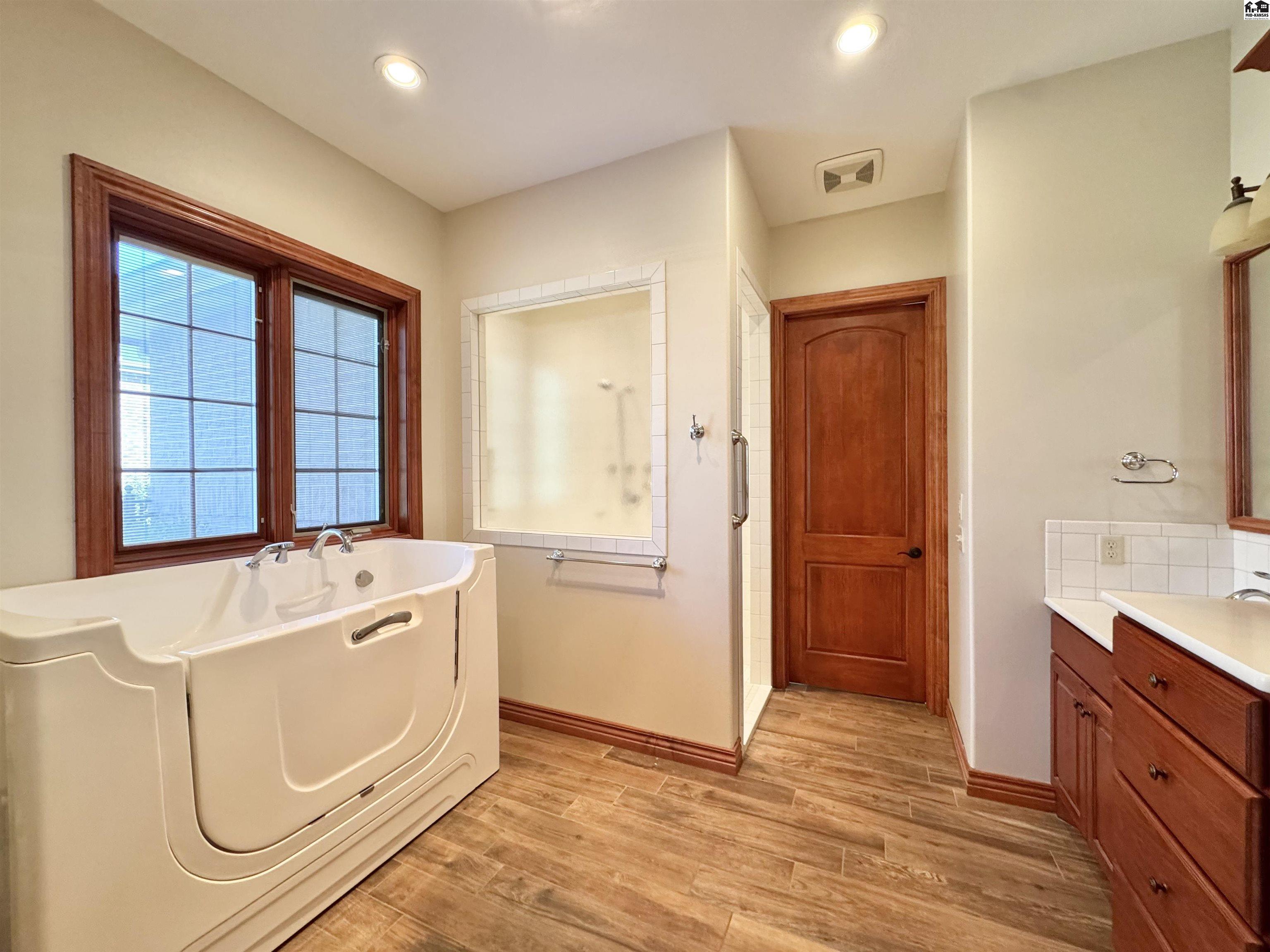 2801 Sand Hills Court Hutchinson KS 67502