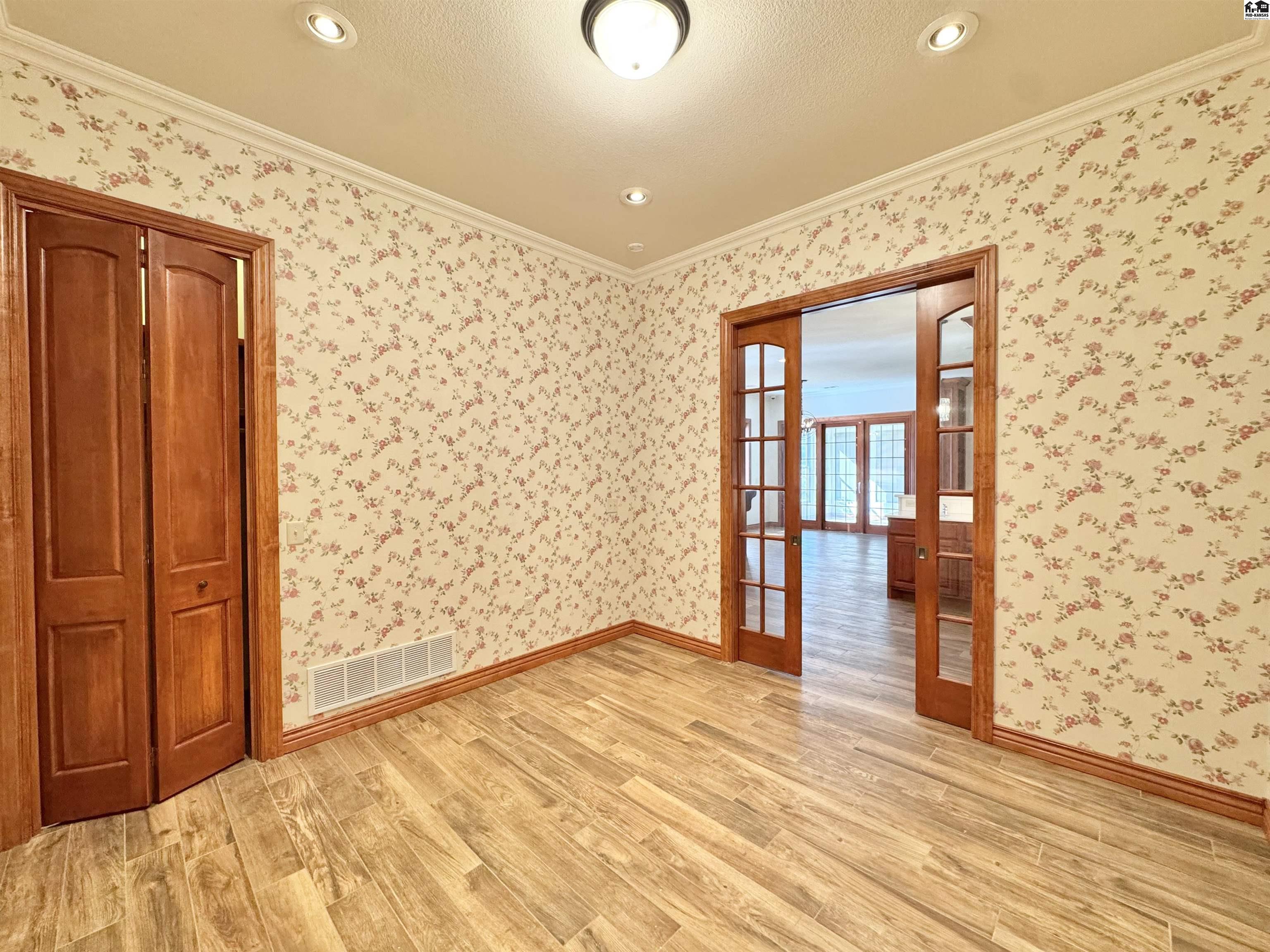 2801 Sand Hills Court Hutchinson KS 67502