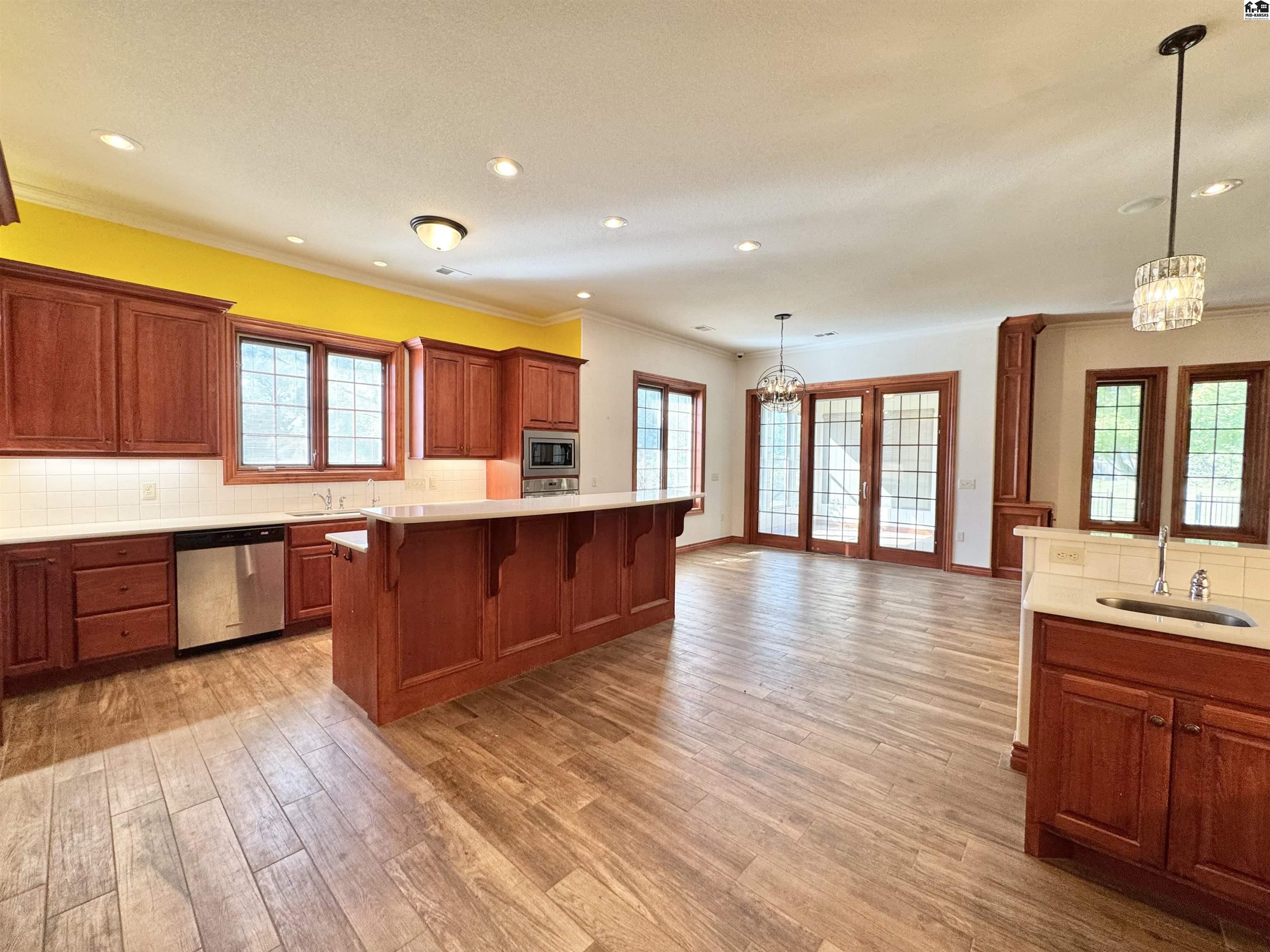 2801 Sand Hills Court Hutchinson KS 67502