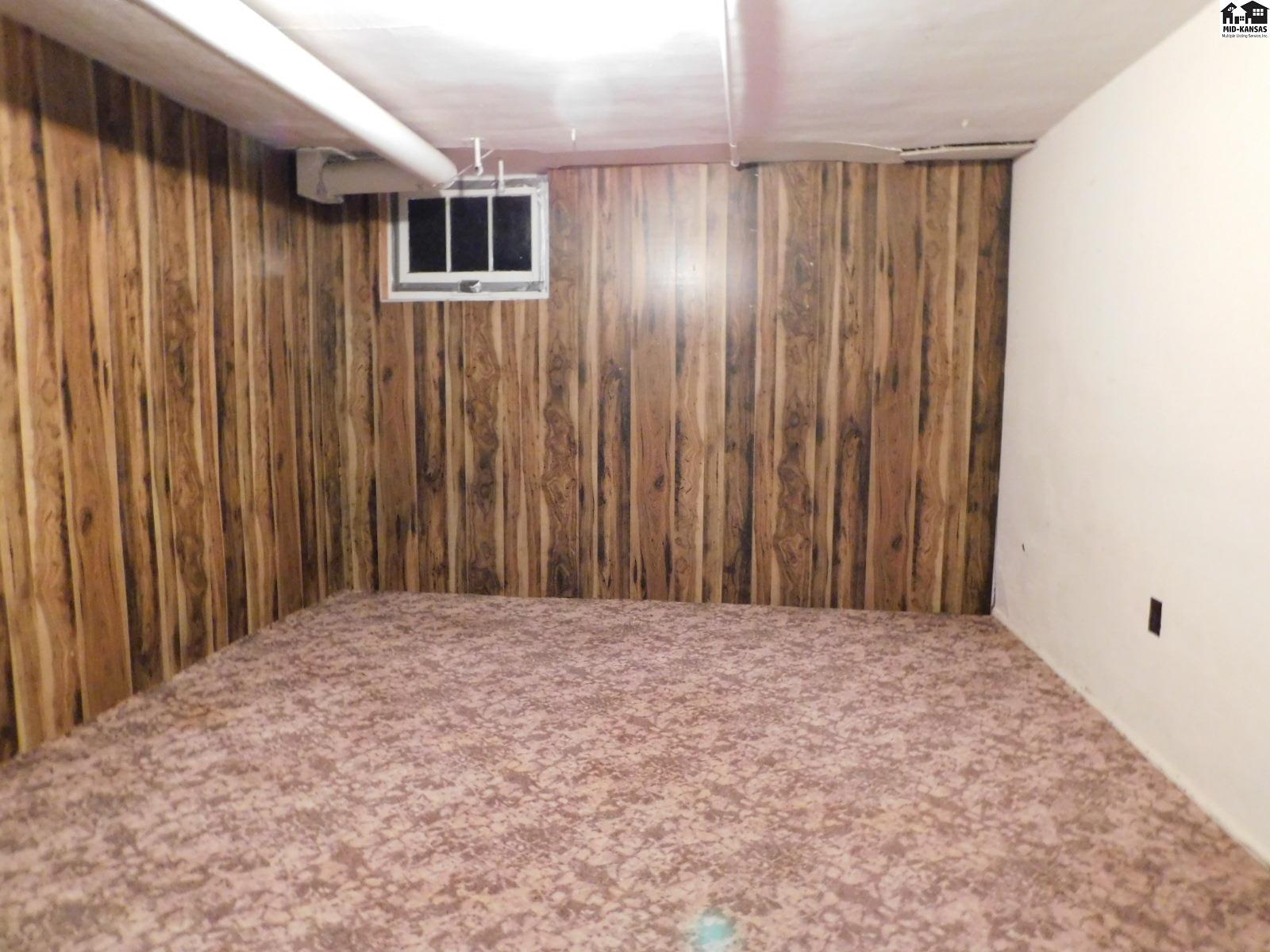 226 E 17th Avenue Hutchinson KS 67501