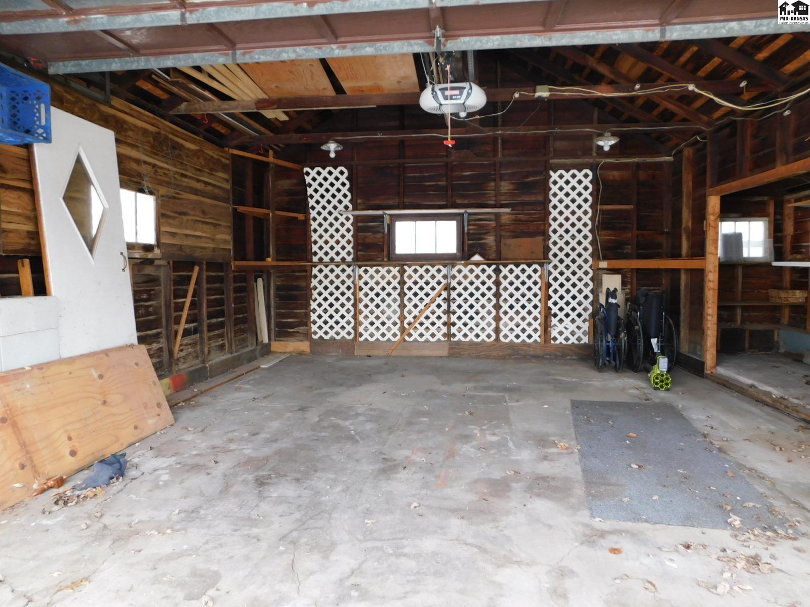 226 E 17th Avenue Hutchinson KS 67501