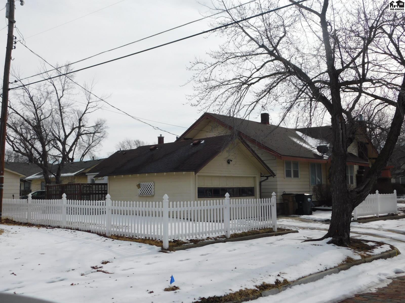 226 E 17th Avenue Hutchinson KS 67501