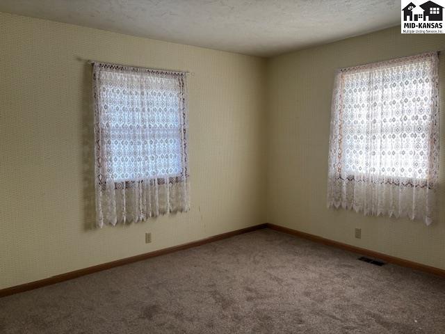 1504 Brookwood Drive Hutchinson KS 67502