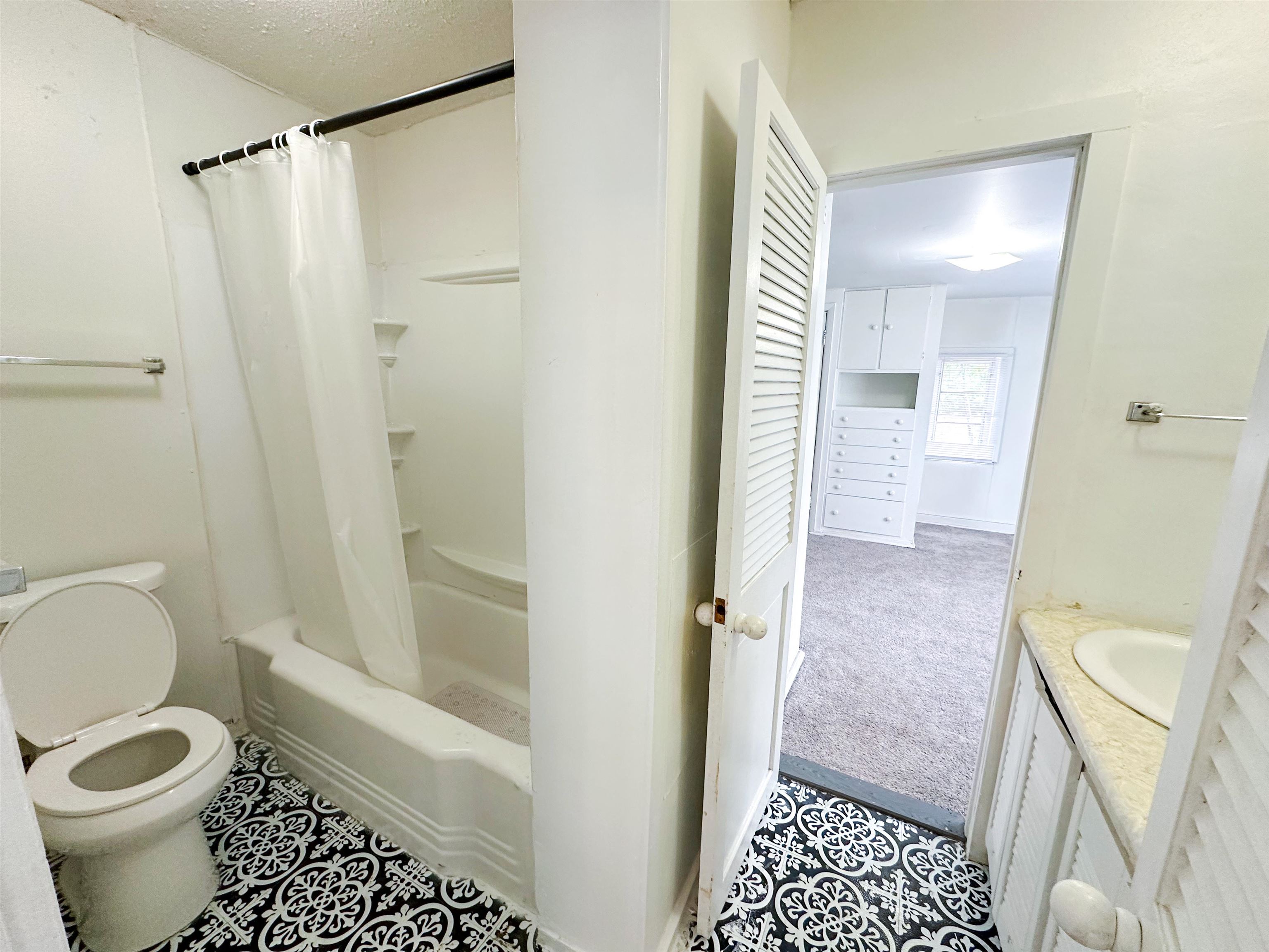 1306 N Forrest Street Hutchinson KS 67501