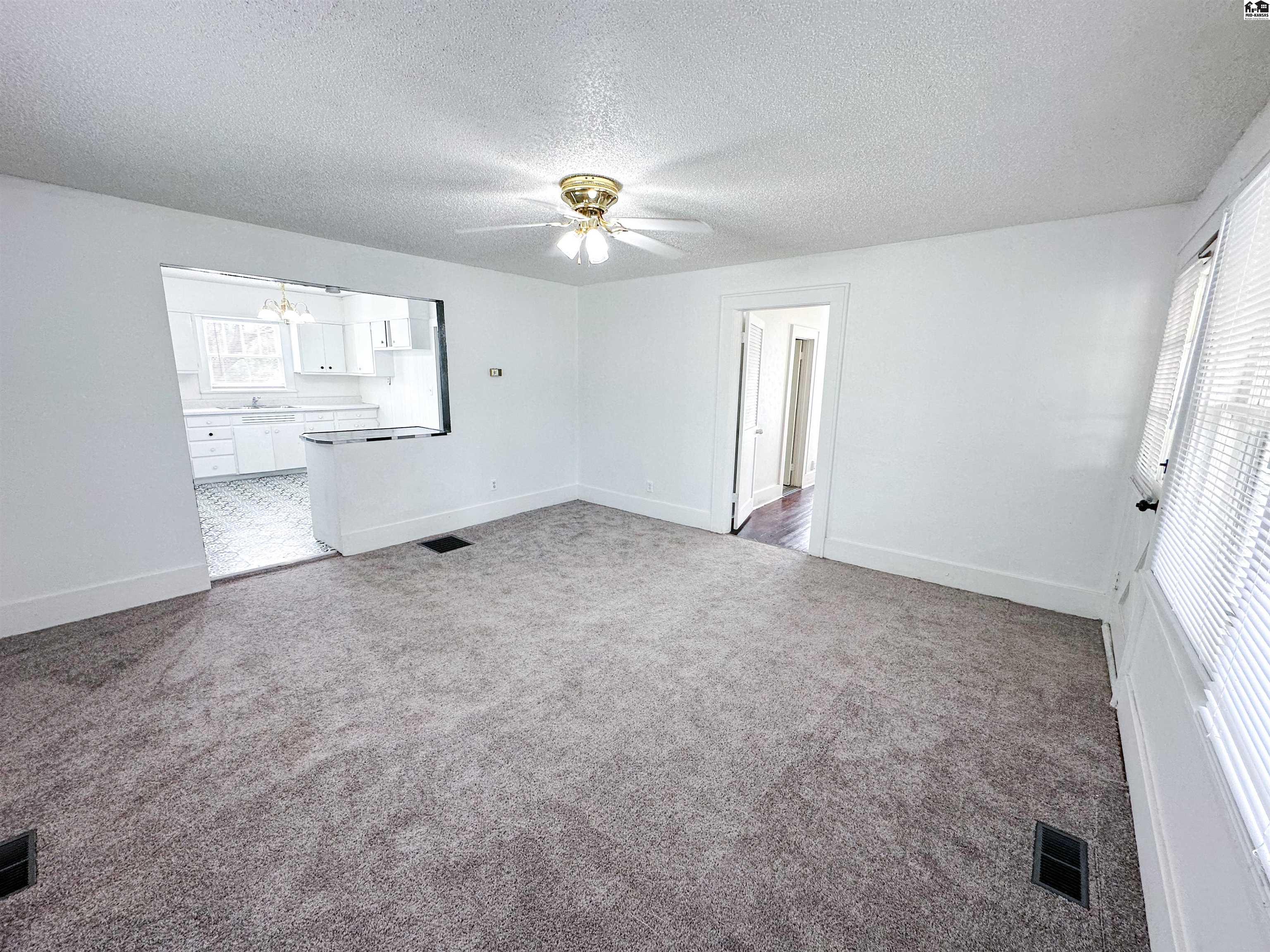 1306 N Forrest Street Hutchinson KS 67501