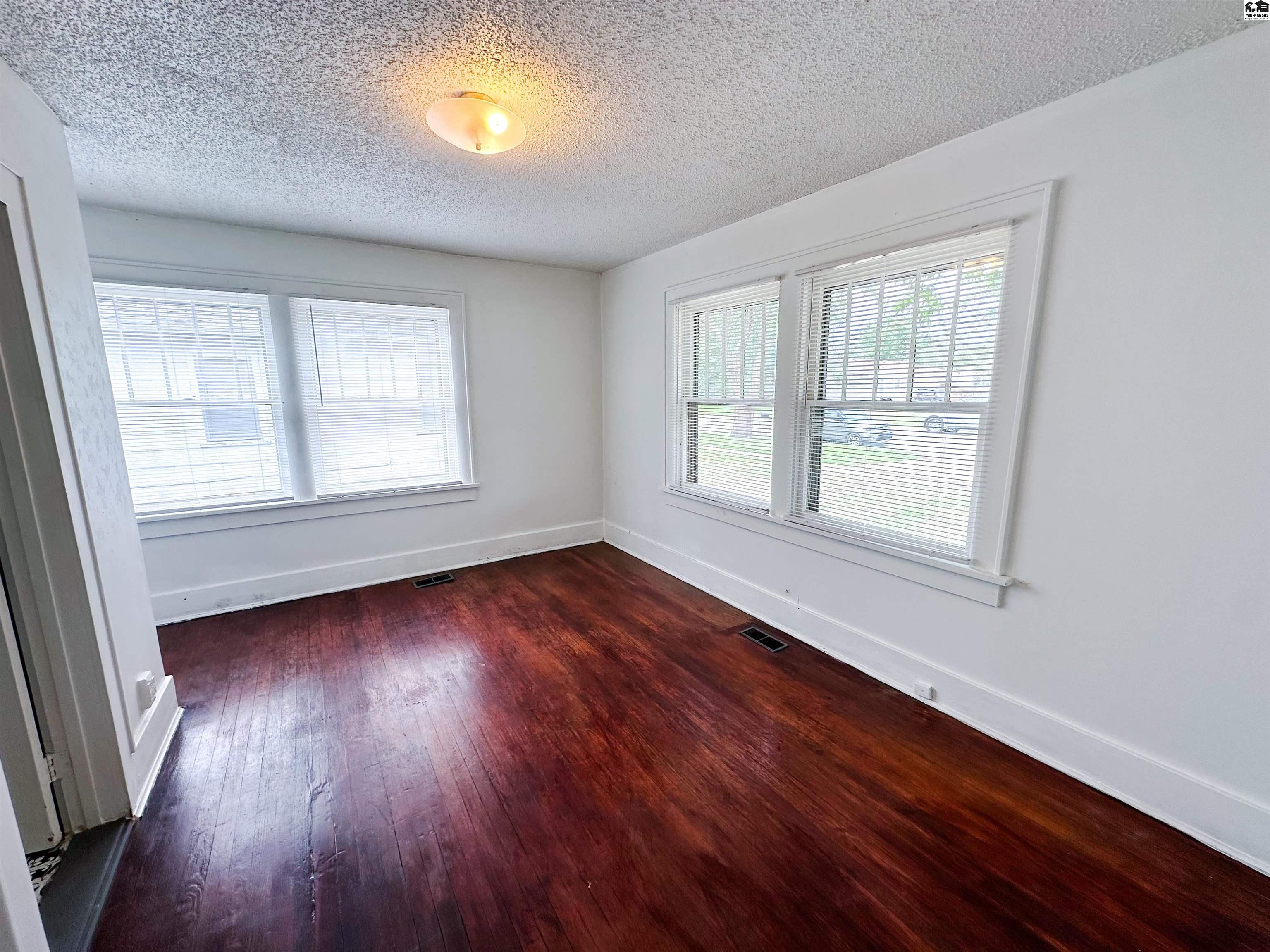 1306 N Forrest Street Hutchinson KS 67501