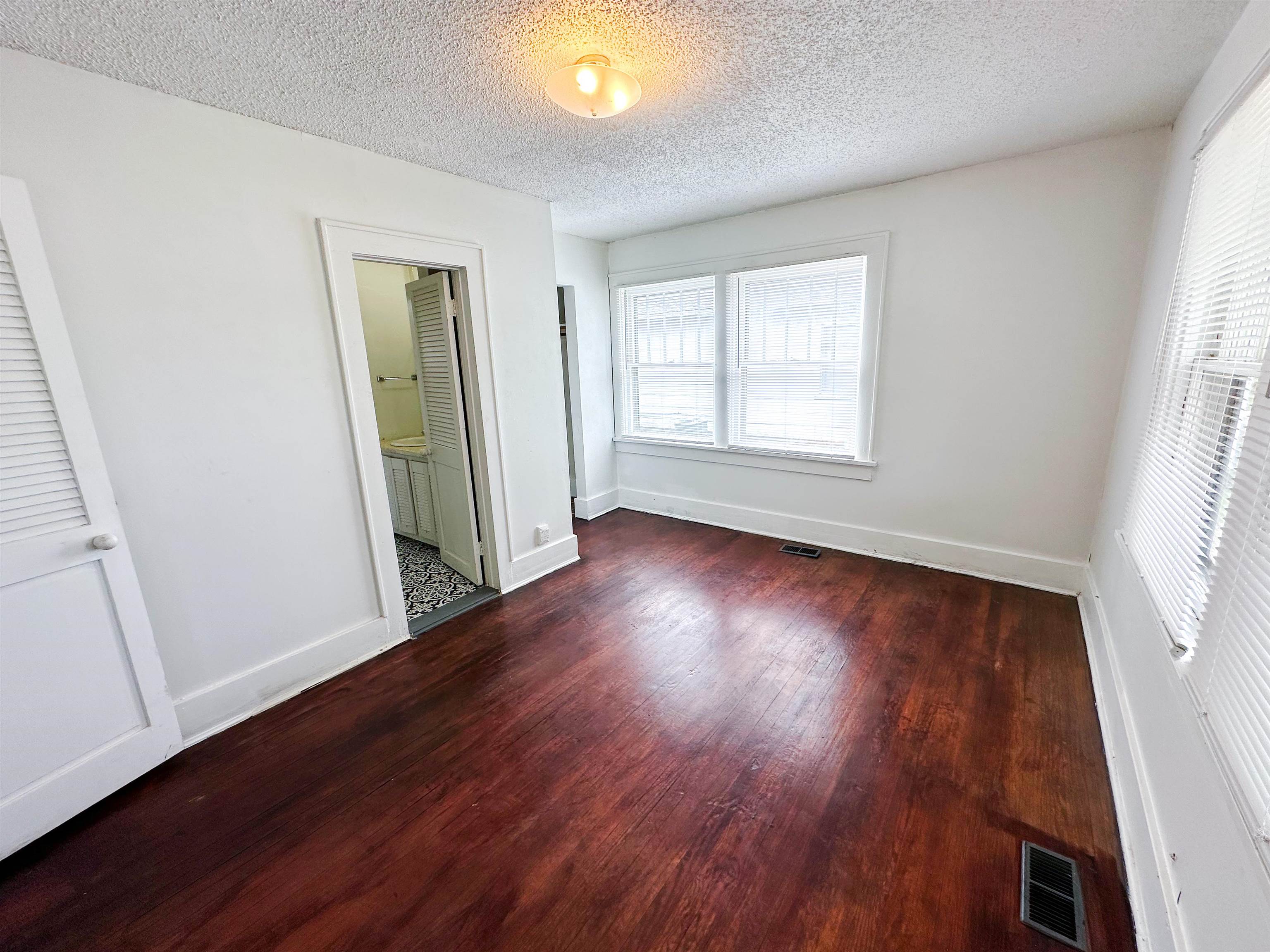 1306 N Forrest Street Hutchinson KS 67501