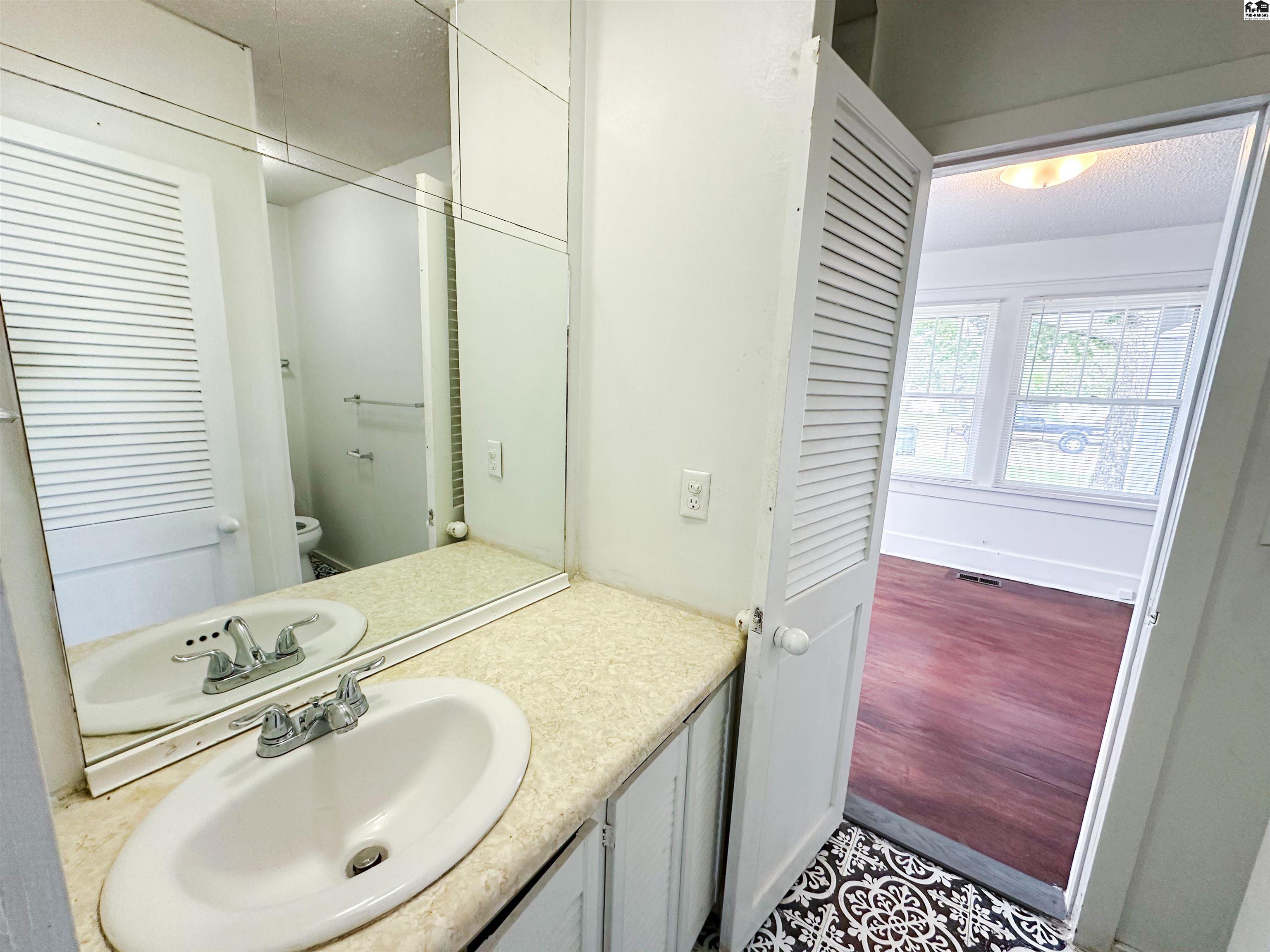 1306 N Forrest Street Hutchinson KS 67501