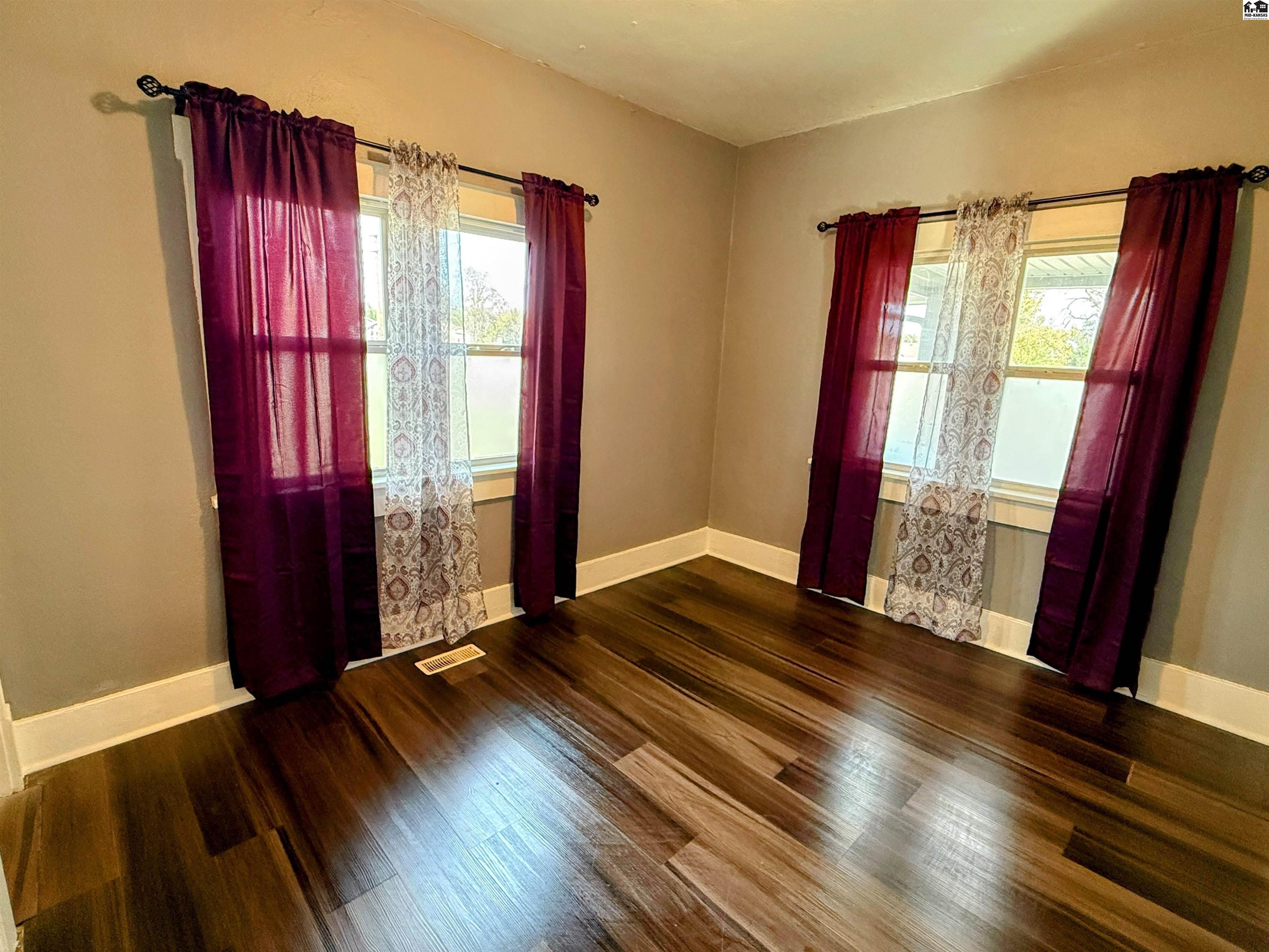 715 S Maple Street Hutchinson KS 67501