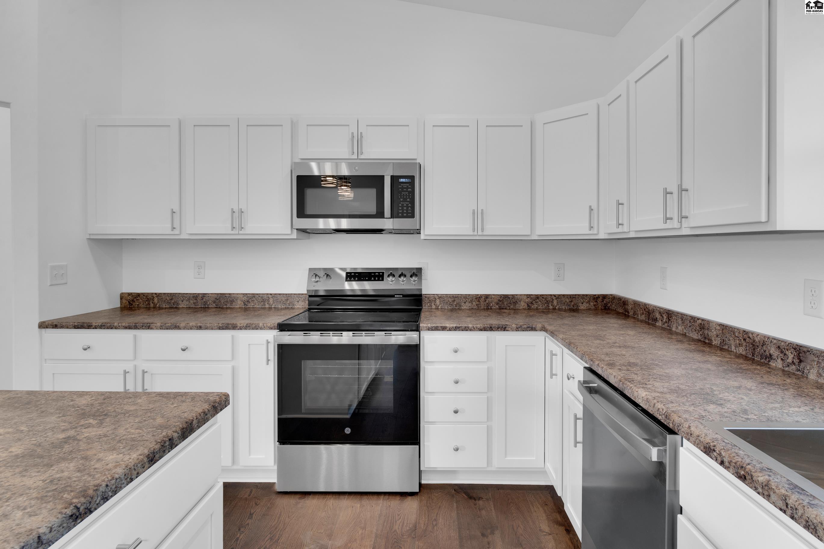 721 N Palomino Trail Hutchinson KS 67501